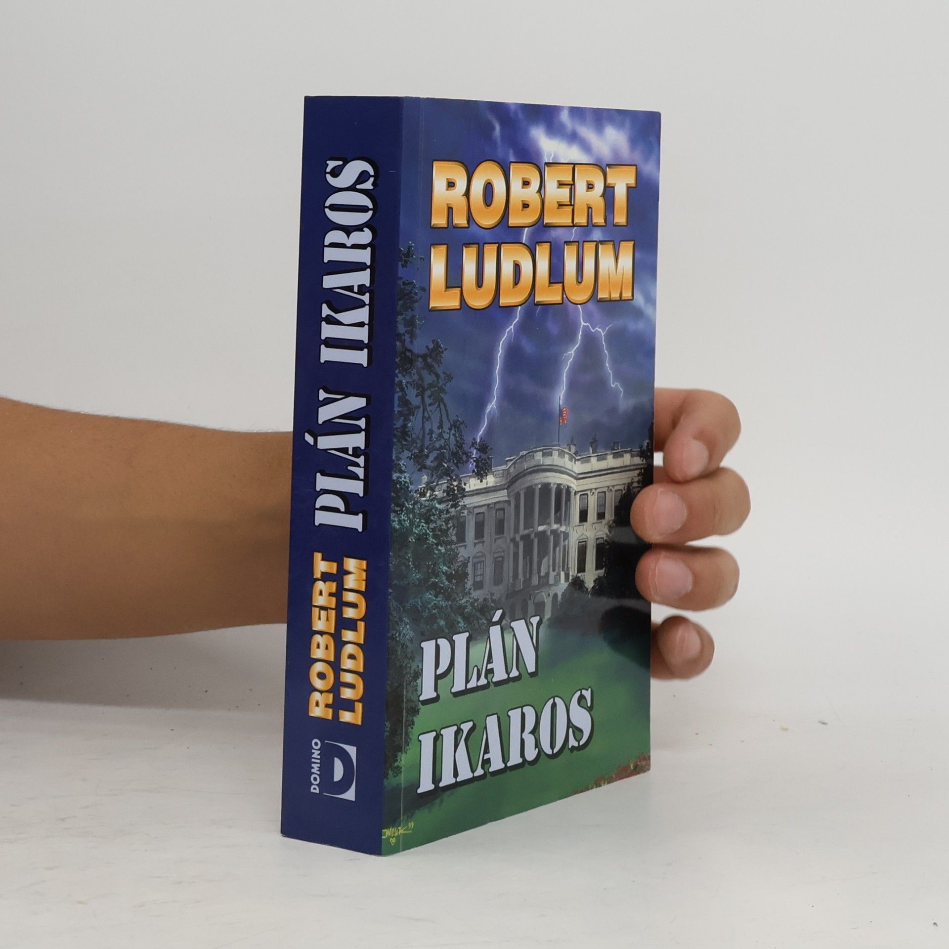 Robert Ludlum Plán Ikaros