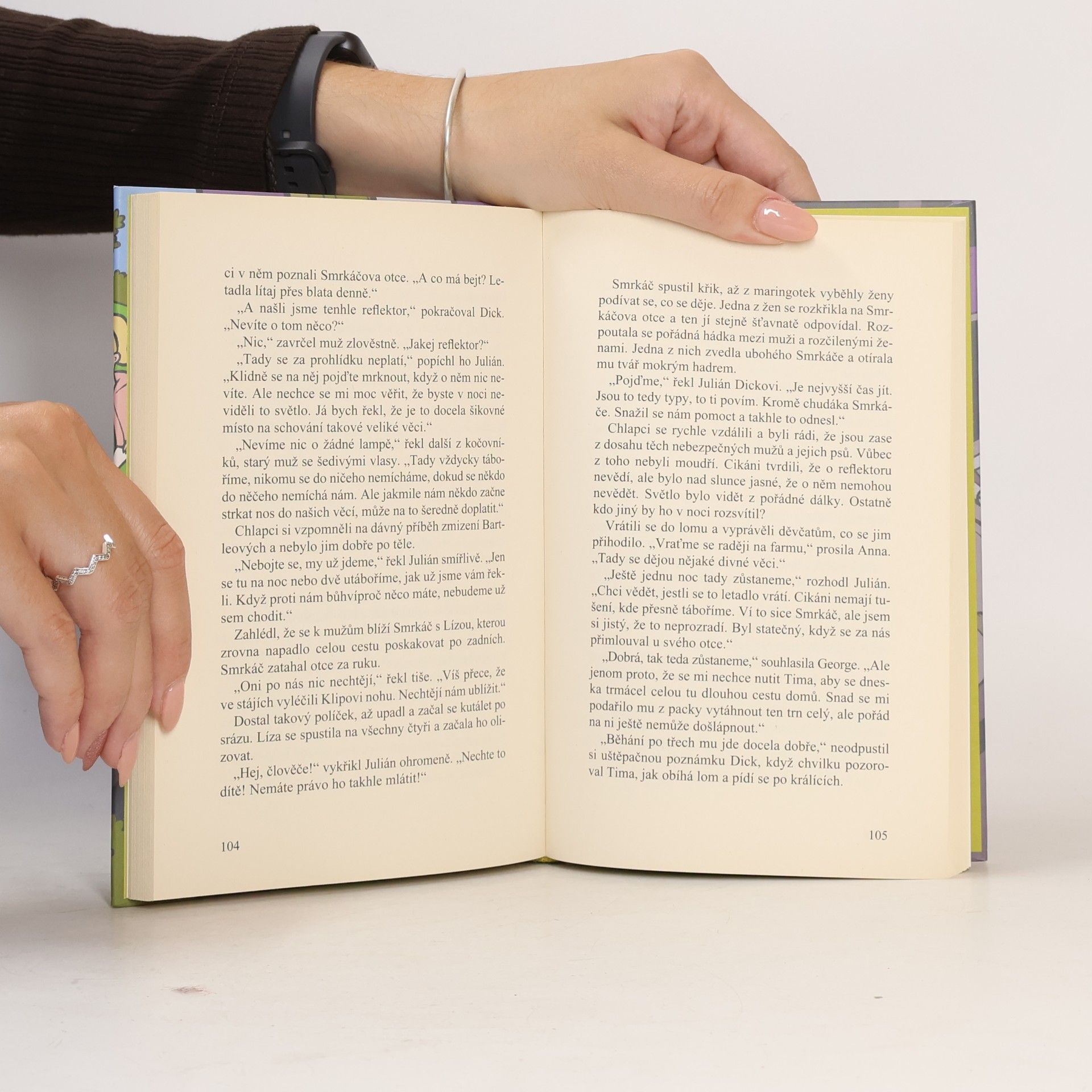 Enid Blyton Správná pětka. Na tajemných blatech