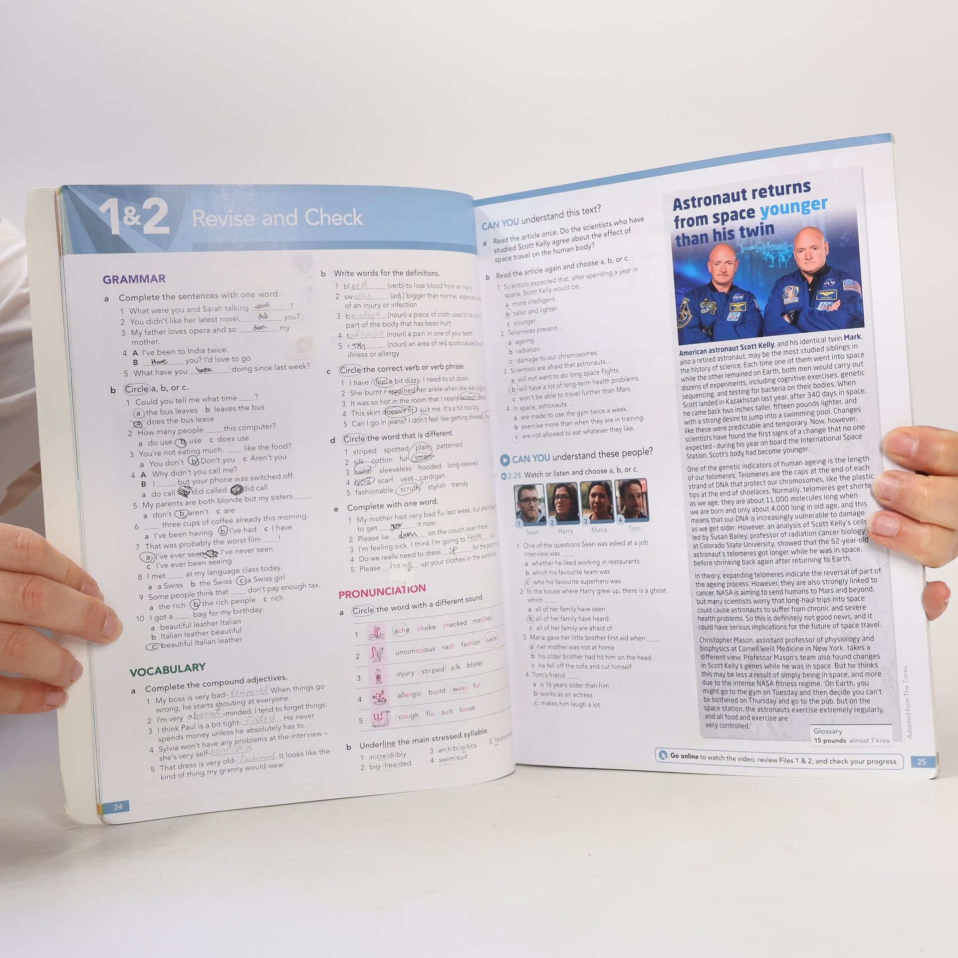 Kate Chomacki English file : upper-intermediate. Student's book : s anglicko-českým slovníčkem