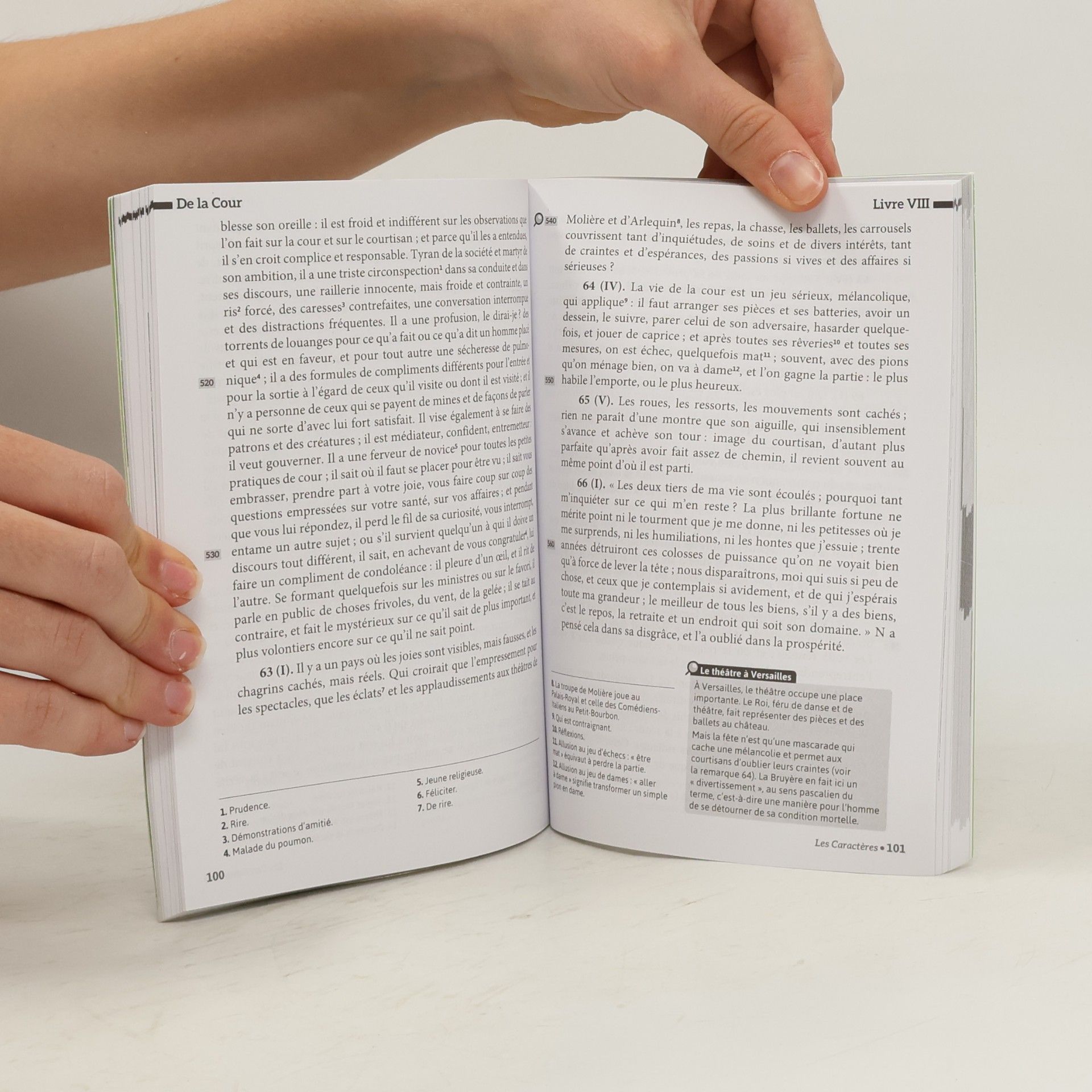 Jean de La Bruyère Carrés Classiques: Les Caractères, Livres V à X : texte intégral