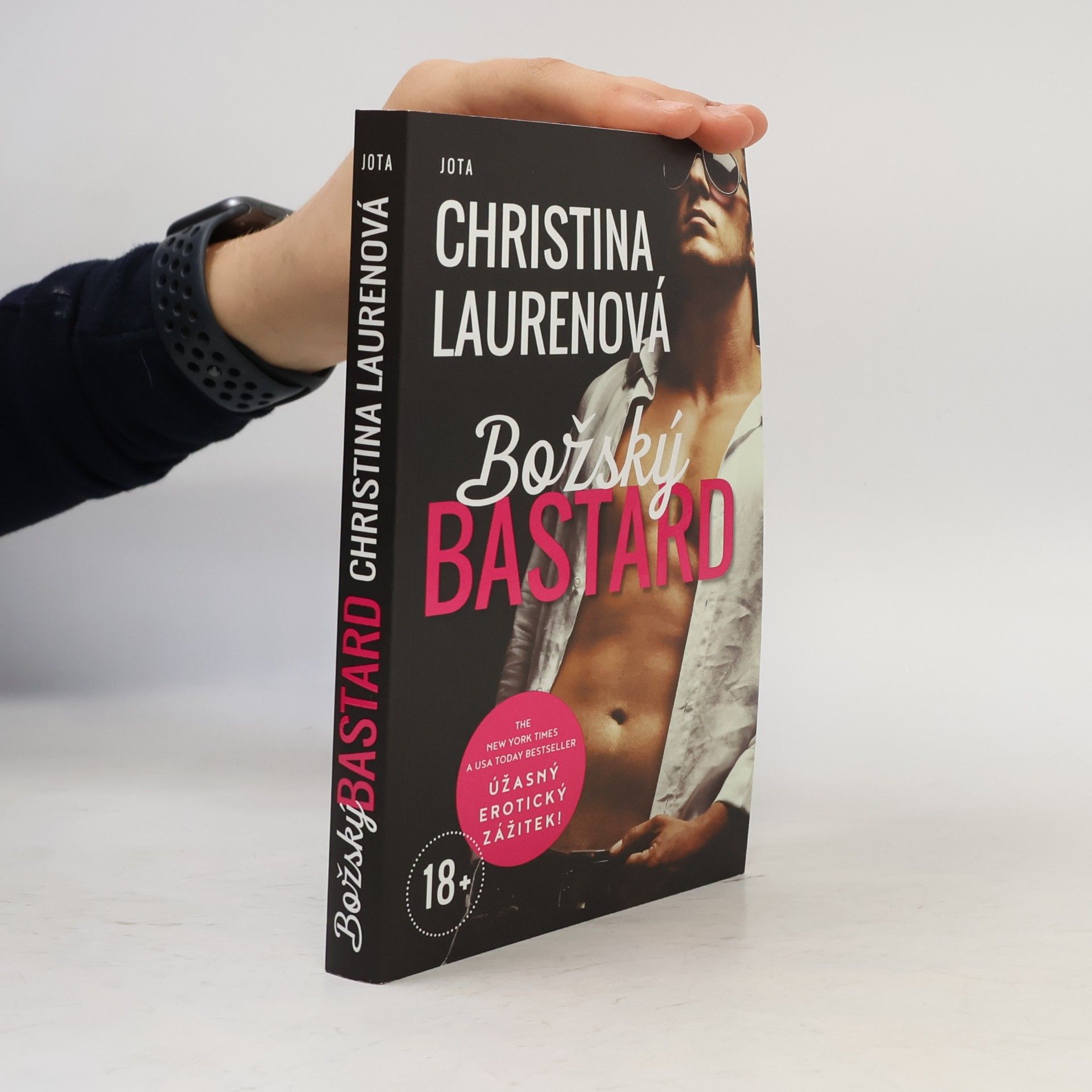 Christina Lauren Božský bastard
