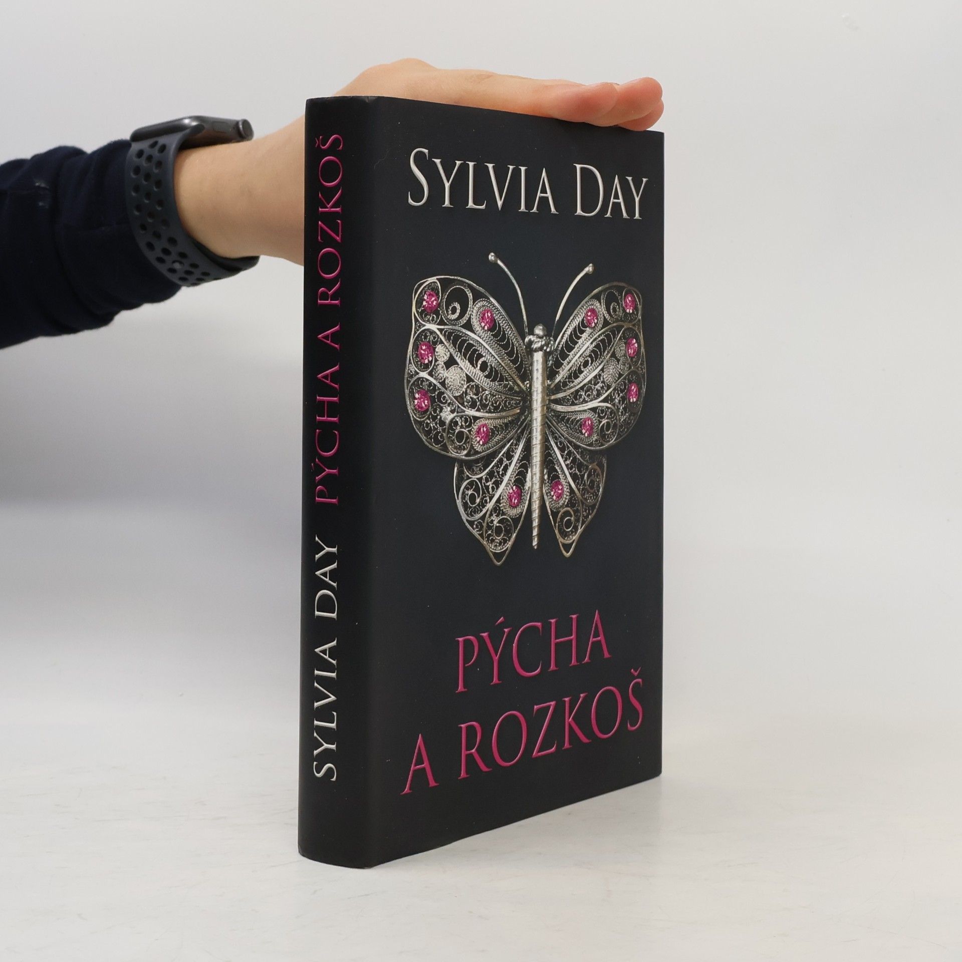 Sylvia Day Pýcha a rozkoš