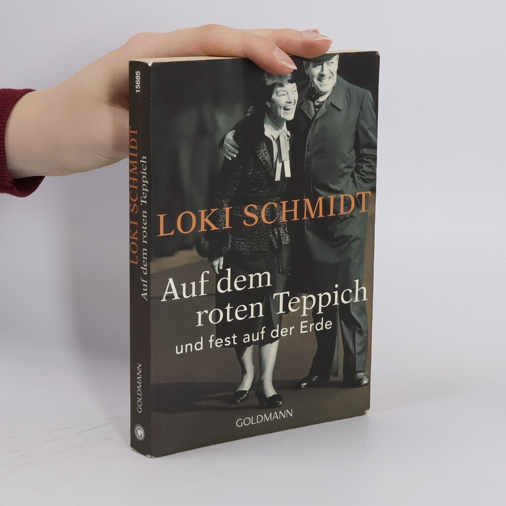 Loki Schmidt Auf dem roten Teppich und fest auf der Erde