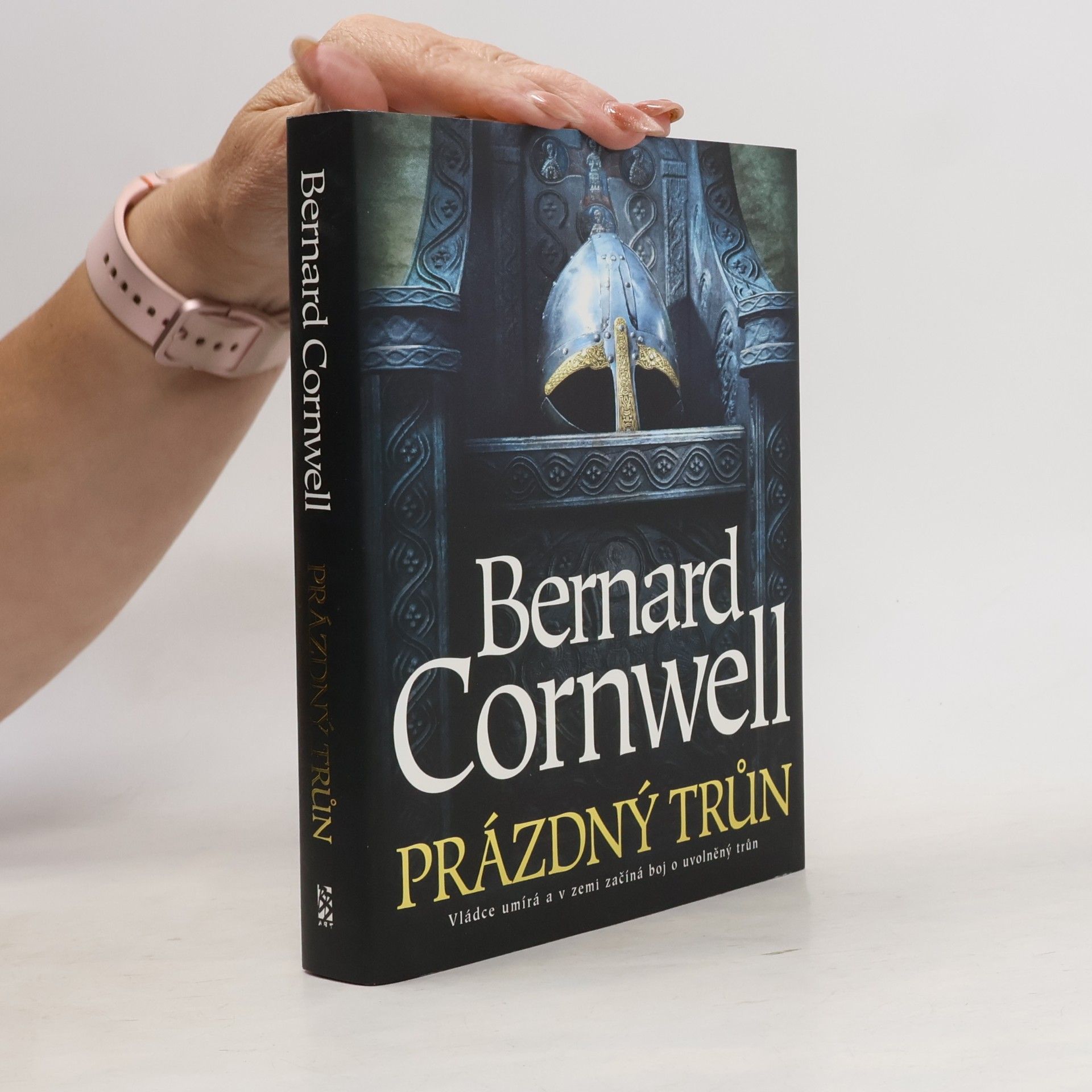 Bernard Cornwell Prázdný trůn. Uhtred z Bebbanburgu 8. díl