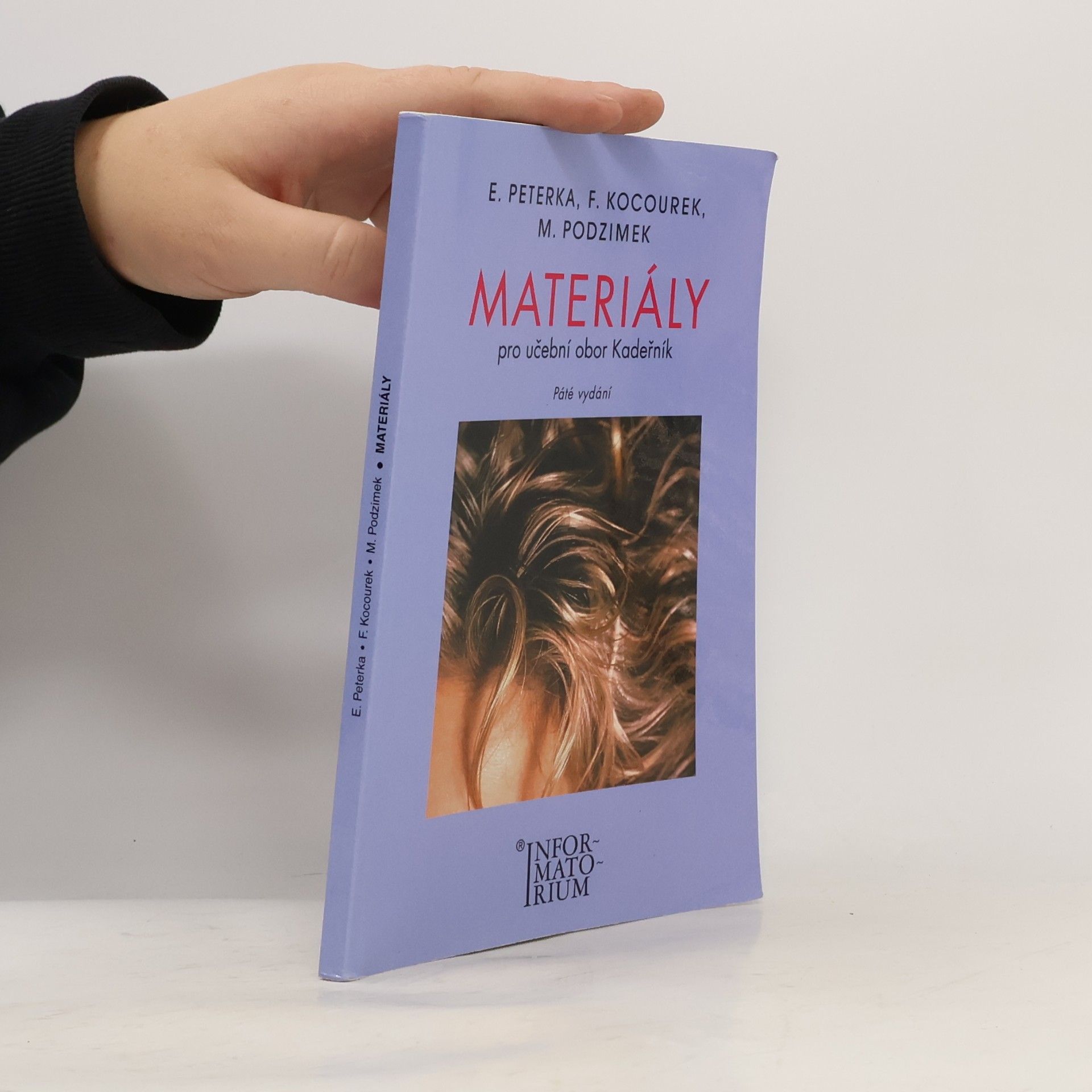 Materiály pro učební obor Kadeřník