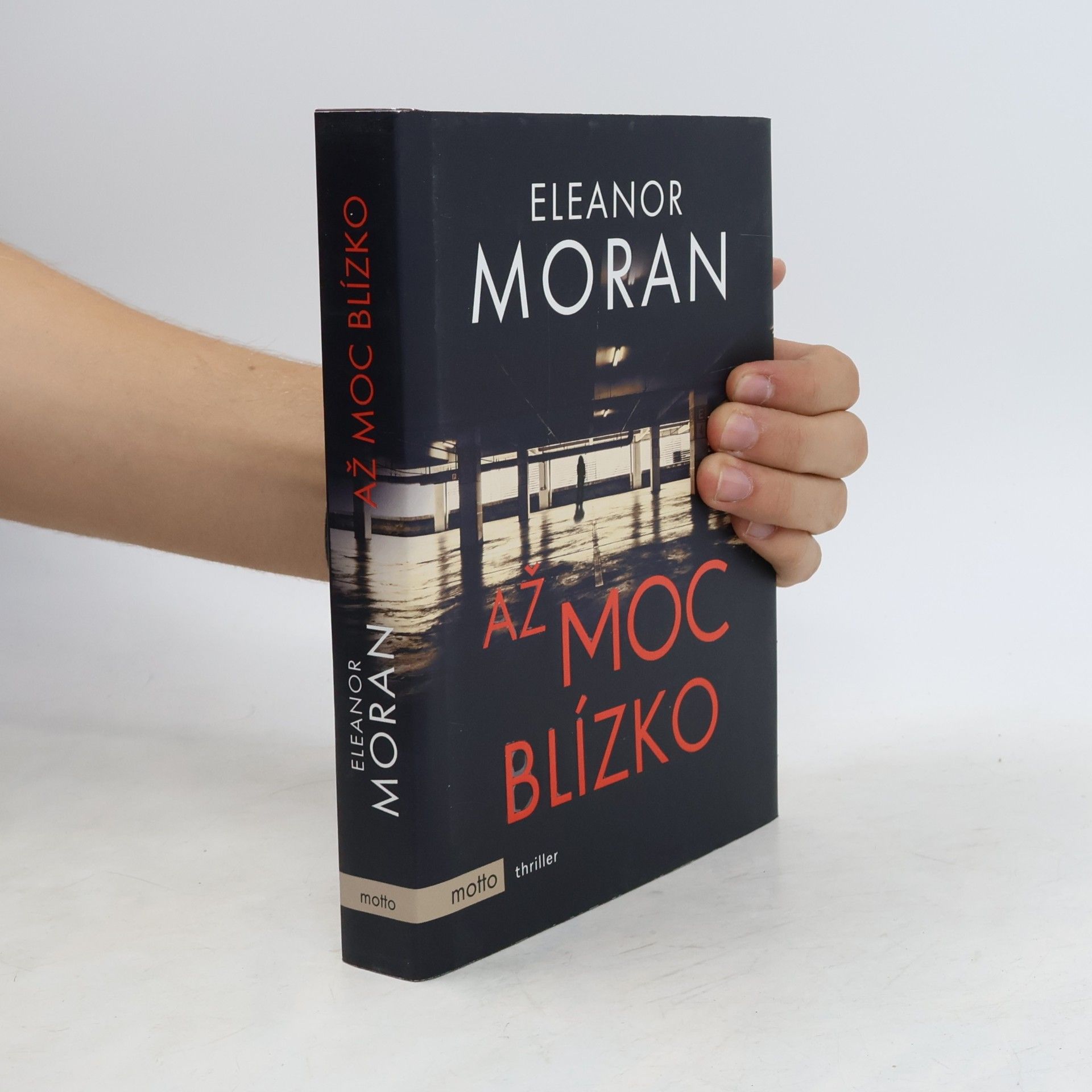 Eleanor Moran Až moc blízko