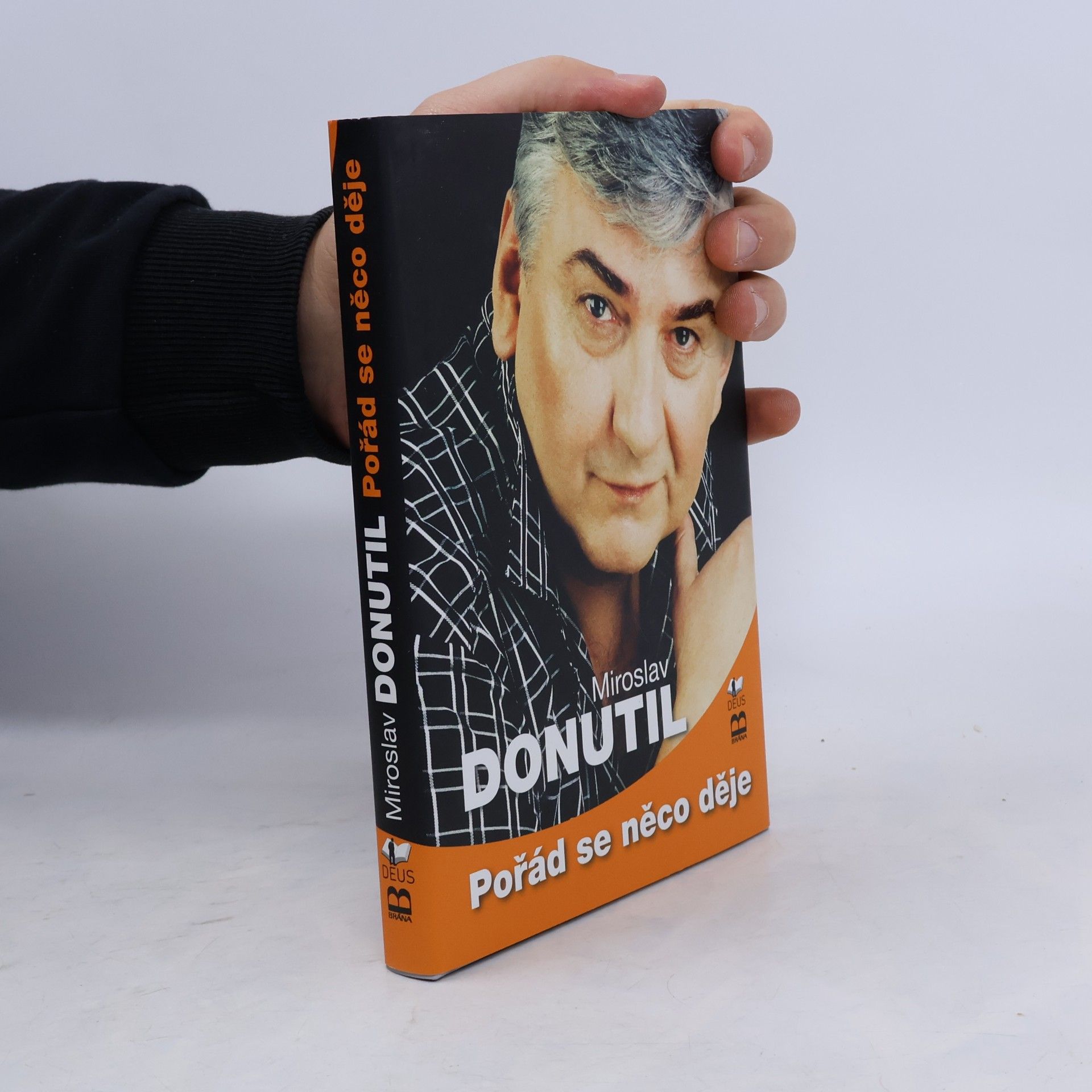 Miroslav Donutil Pořád se něco děje