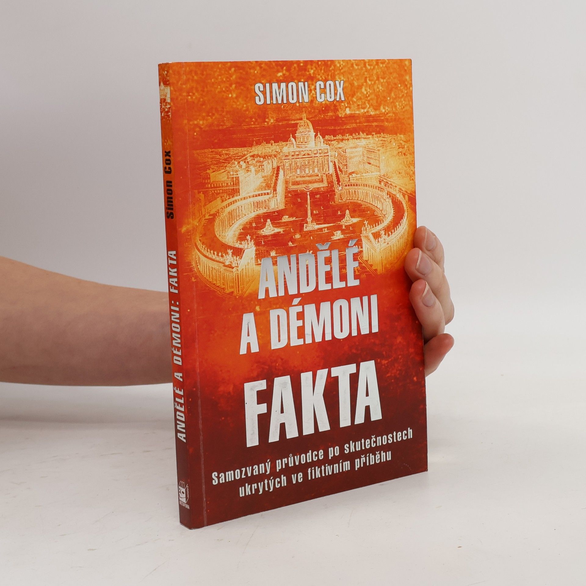 Simon Cox Andělé a démoni : fakta