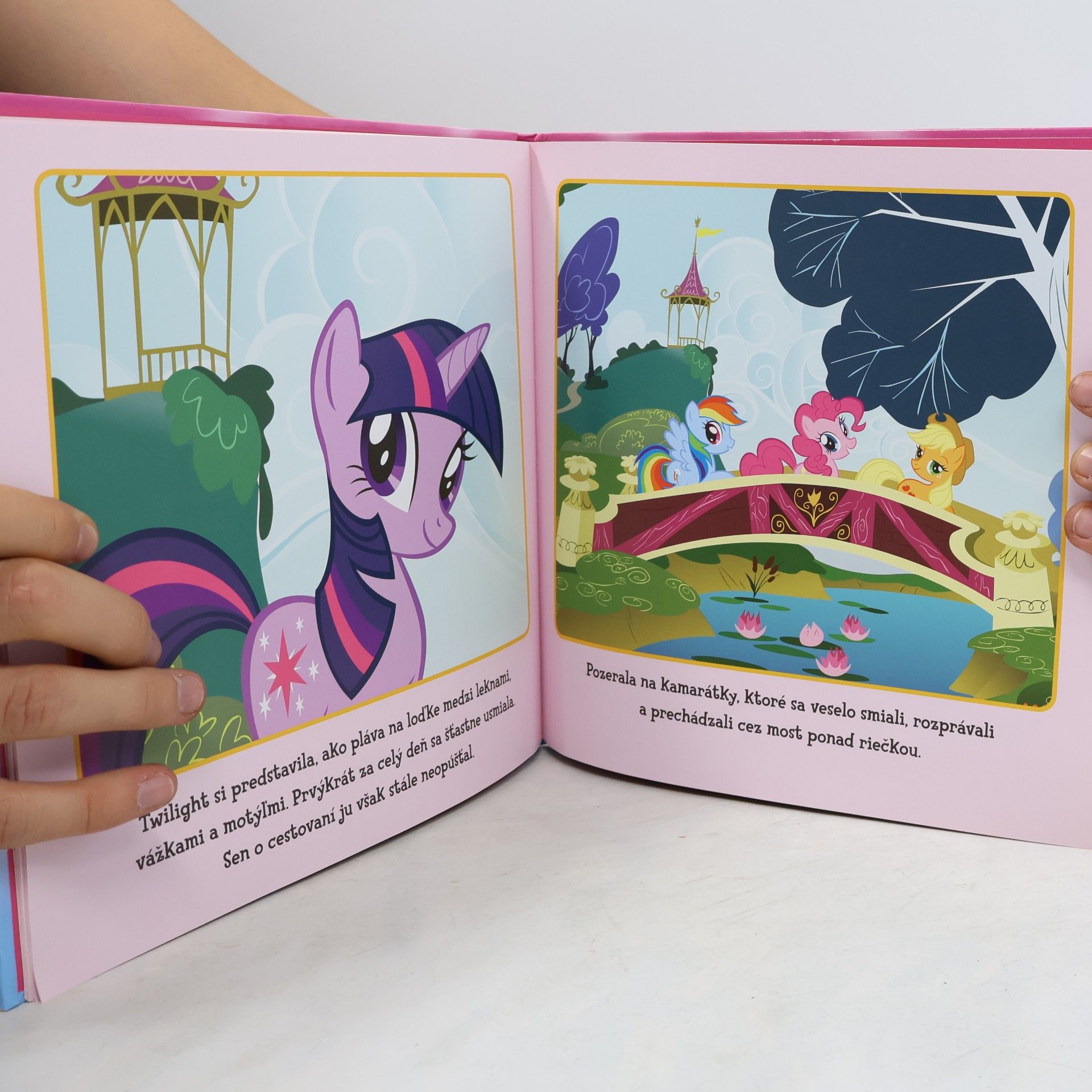 kolektiv Ponyville, sladký Ponyville