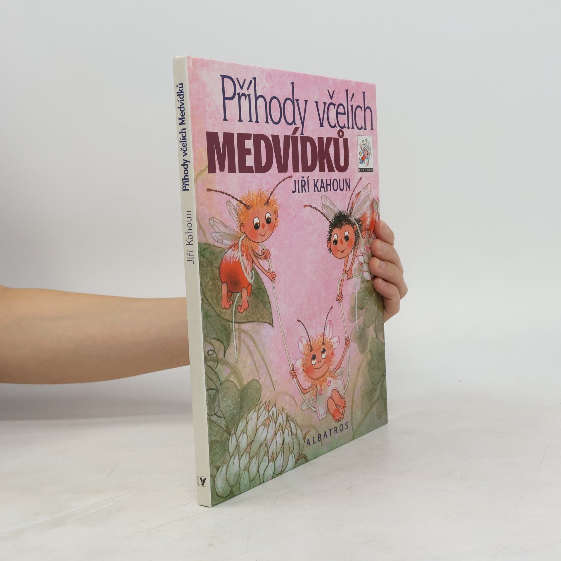 Příhody včelích medvídků