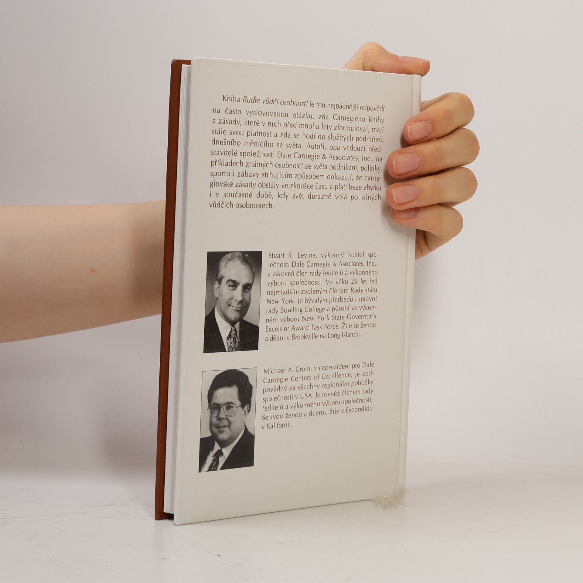 Dale Carnegie Jak získávat přátele, působit na lidi a uspět v měnícím se světě.