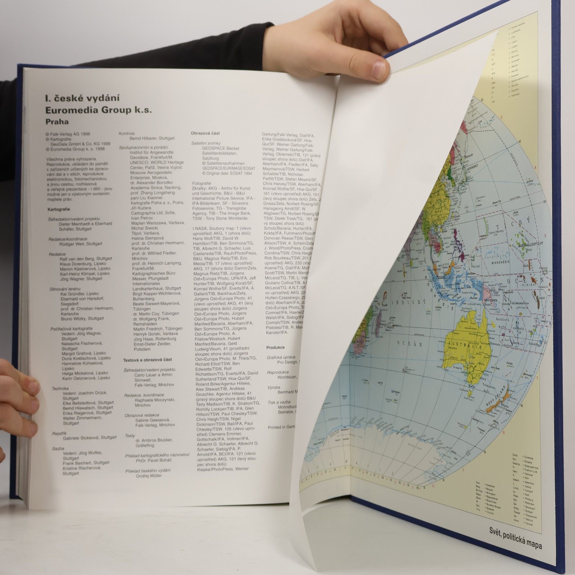 Kolektiv autorů Nový atlas světa