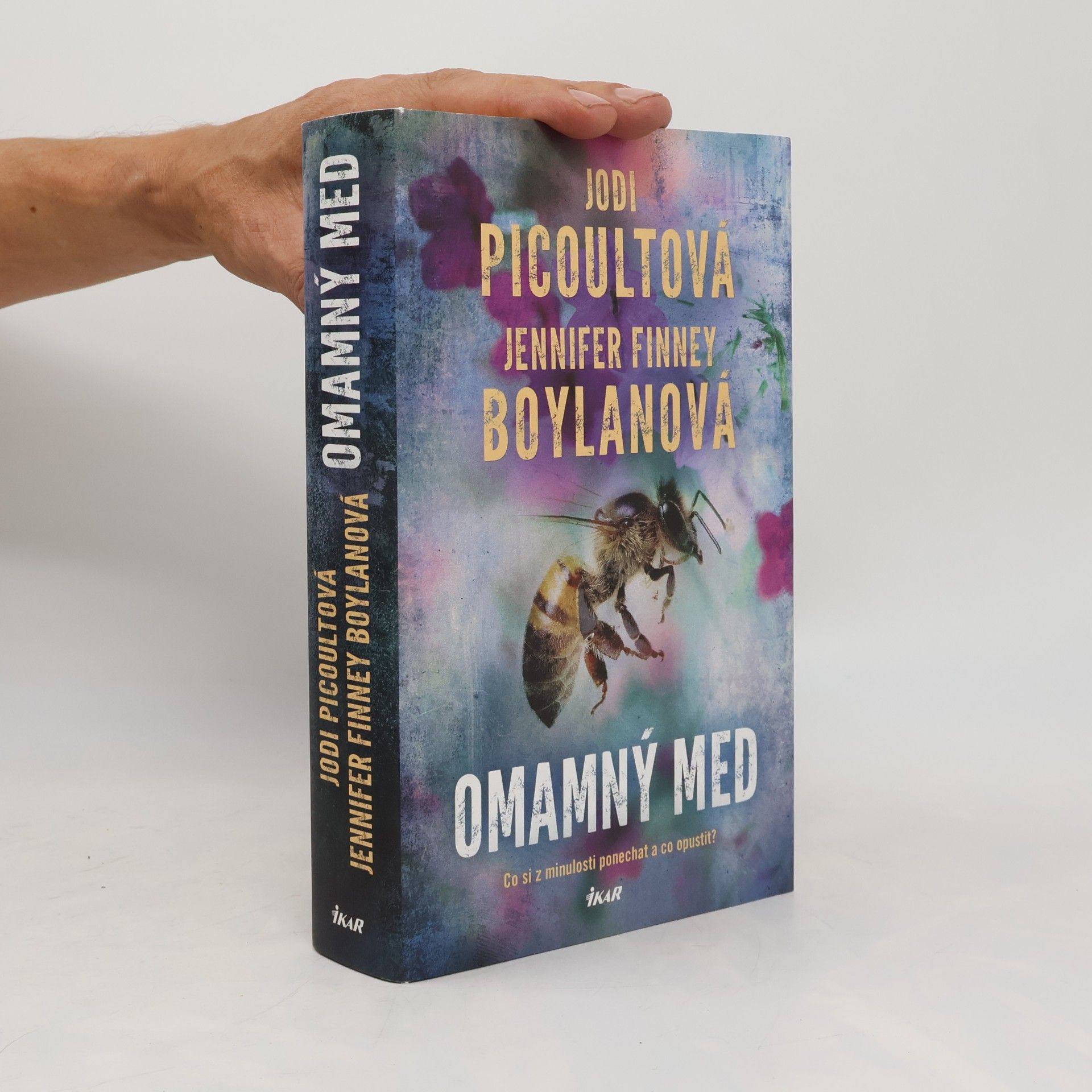 Jodi Picoult Omamný med