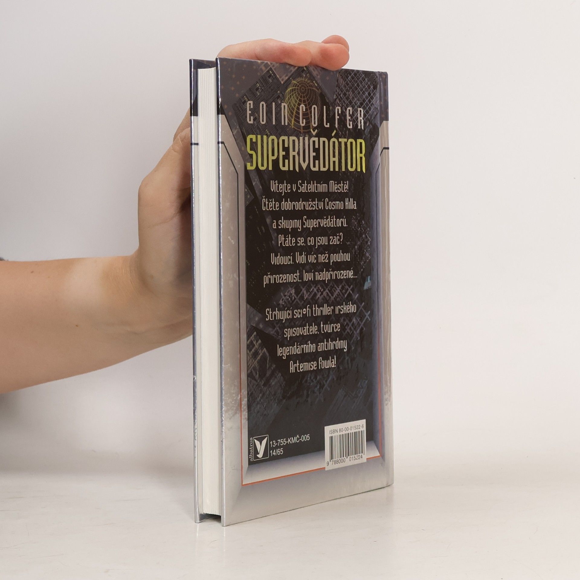 Eoin Colfer Supervědátor