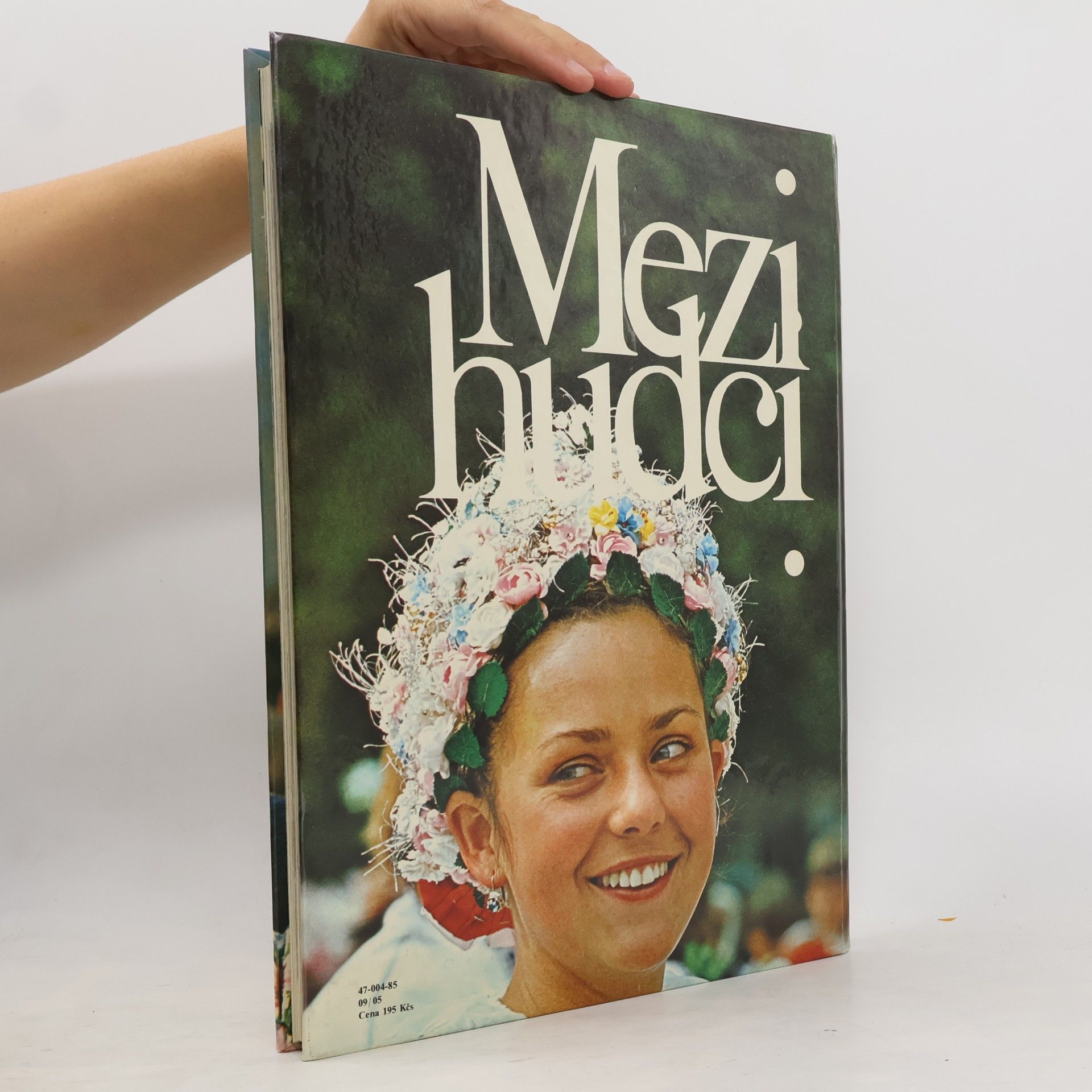 Václav Frolec Mezi hudci. Slavnosti lidových písní a tanců v Čechách a na Moravě