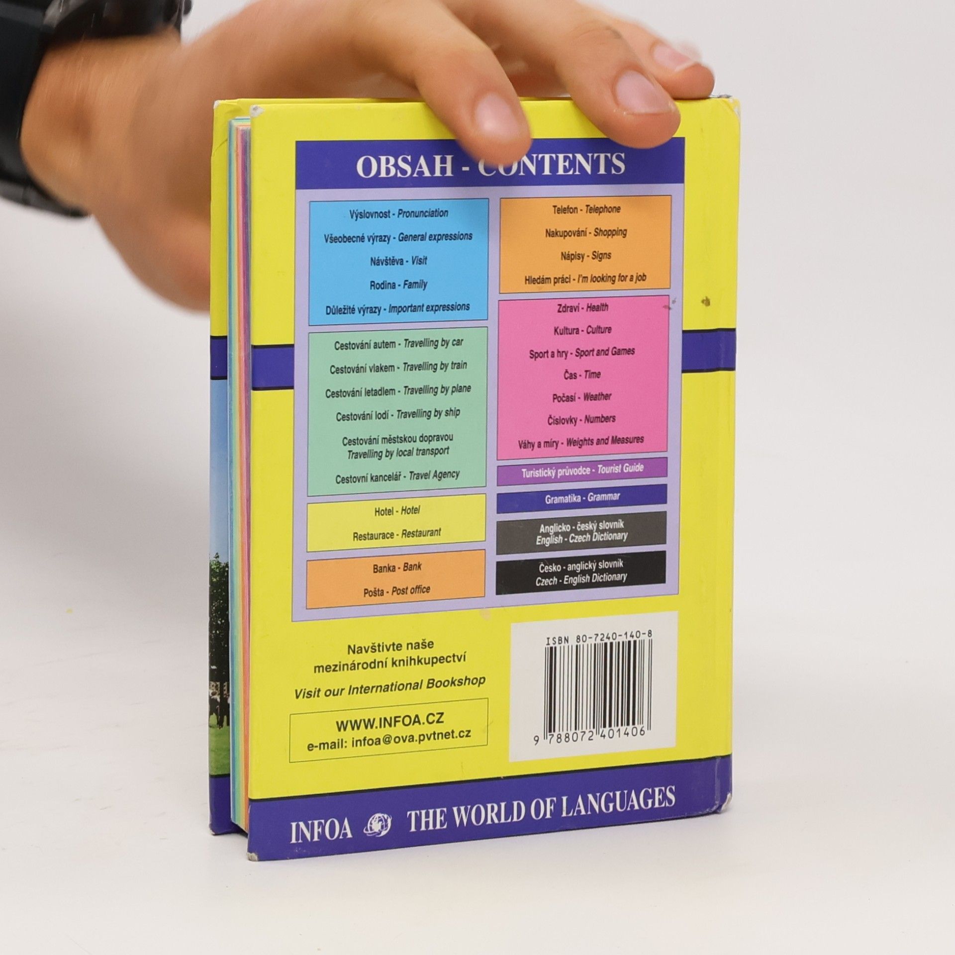 Martina Sobotíková Angličtina. Czech - English Phrase Book & Dictionary
