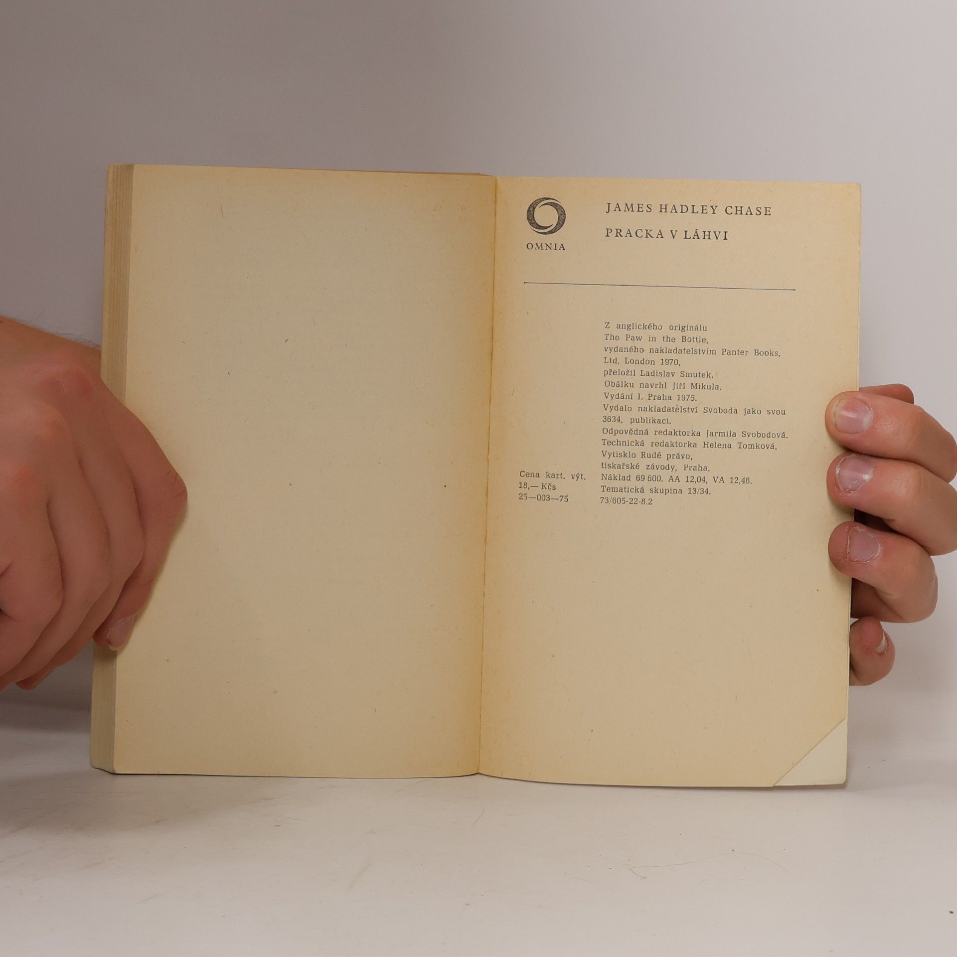 James Hadley Chase Pracka v láhvi