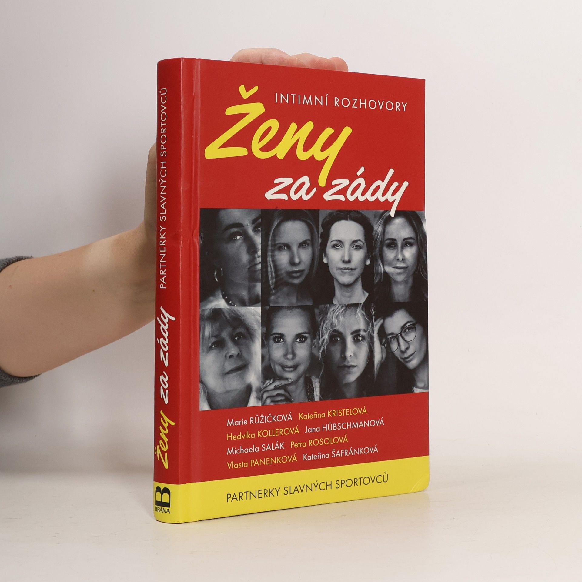 Kateřina Kristelová Ženy za zády