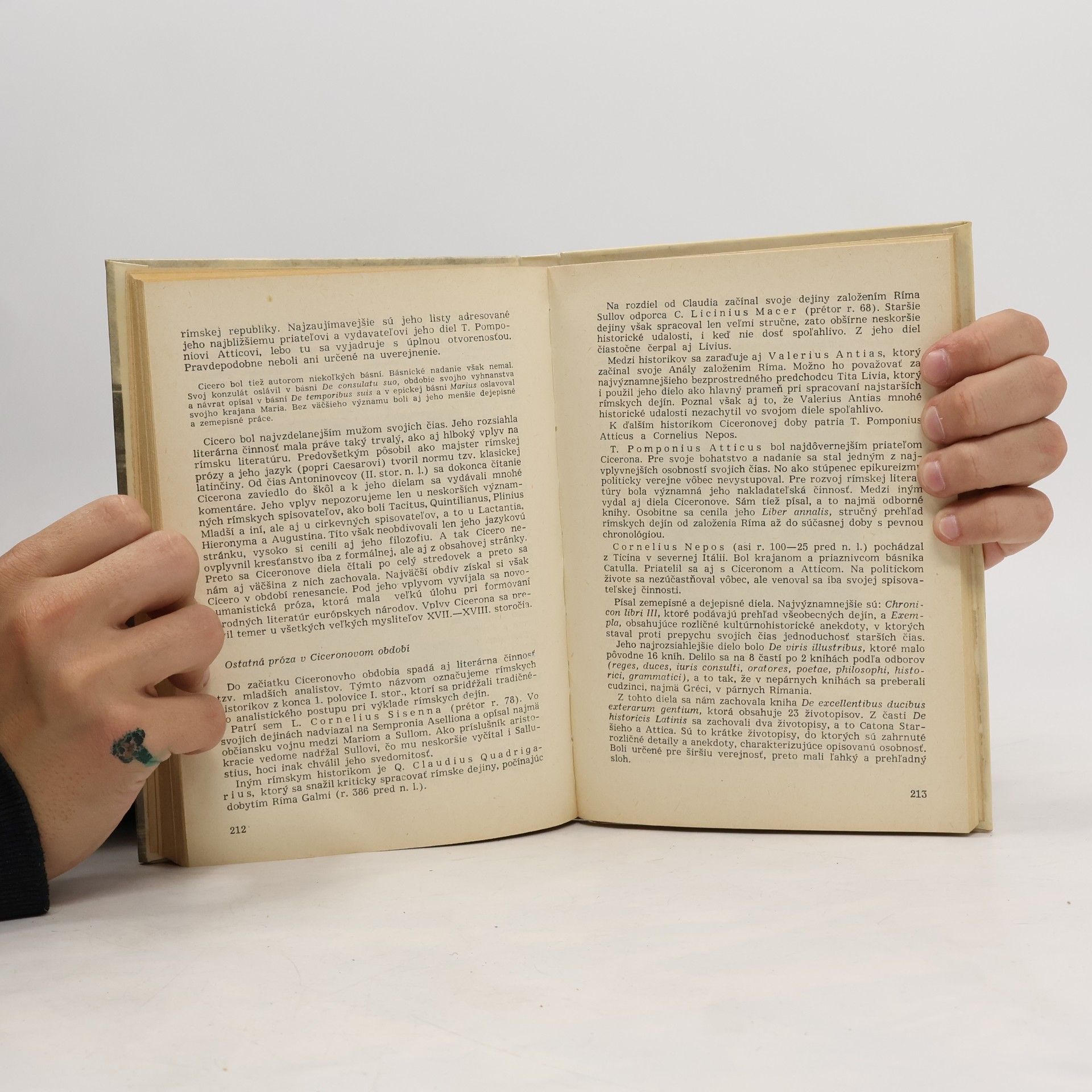 Ján Janovjak Život a literatúra v antickom Ríme