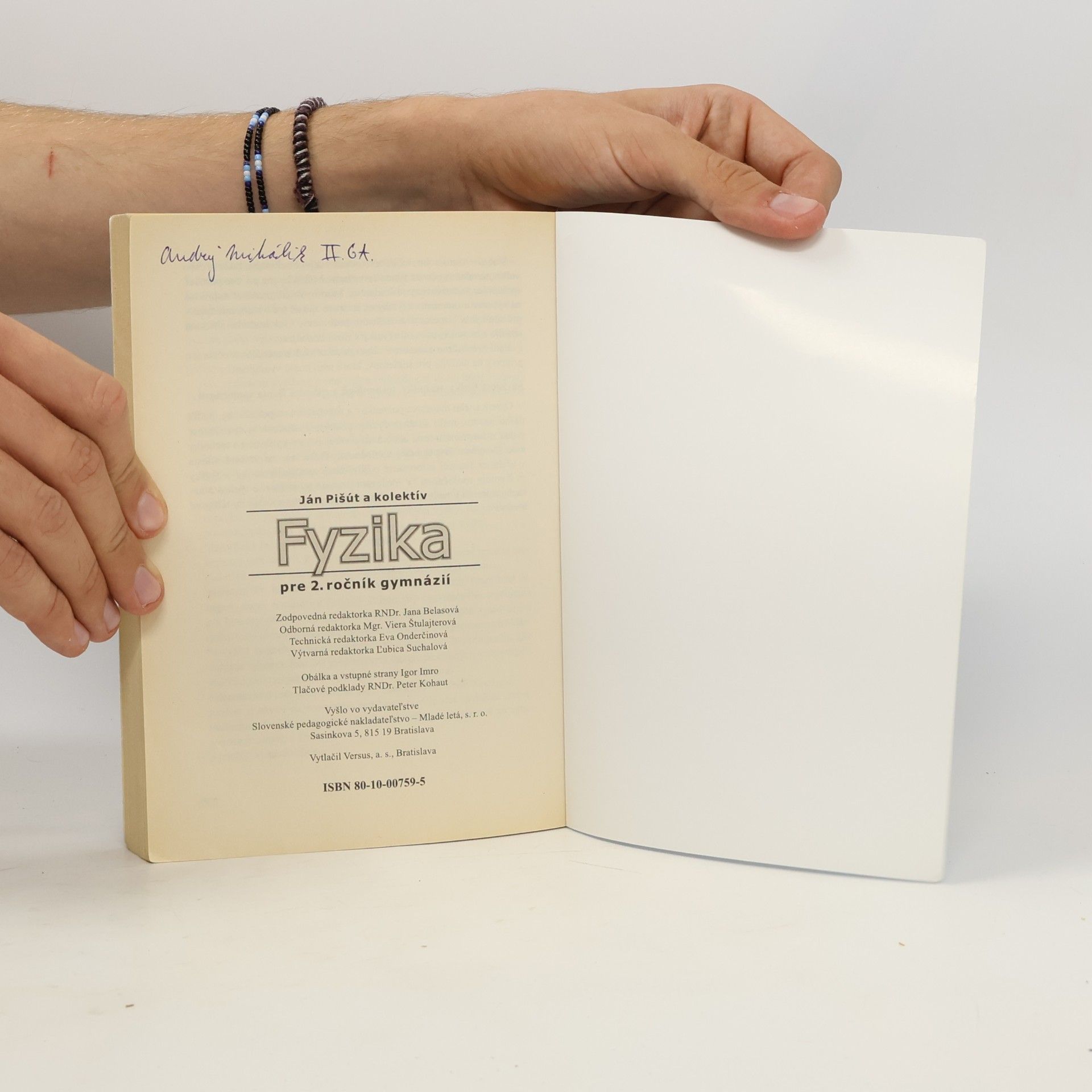 Various authors Fyzika pre 2. ročník gymnázií
