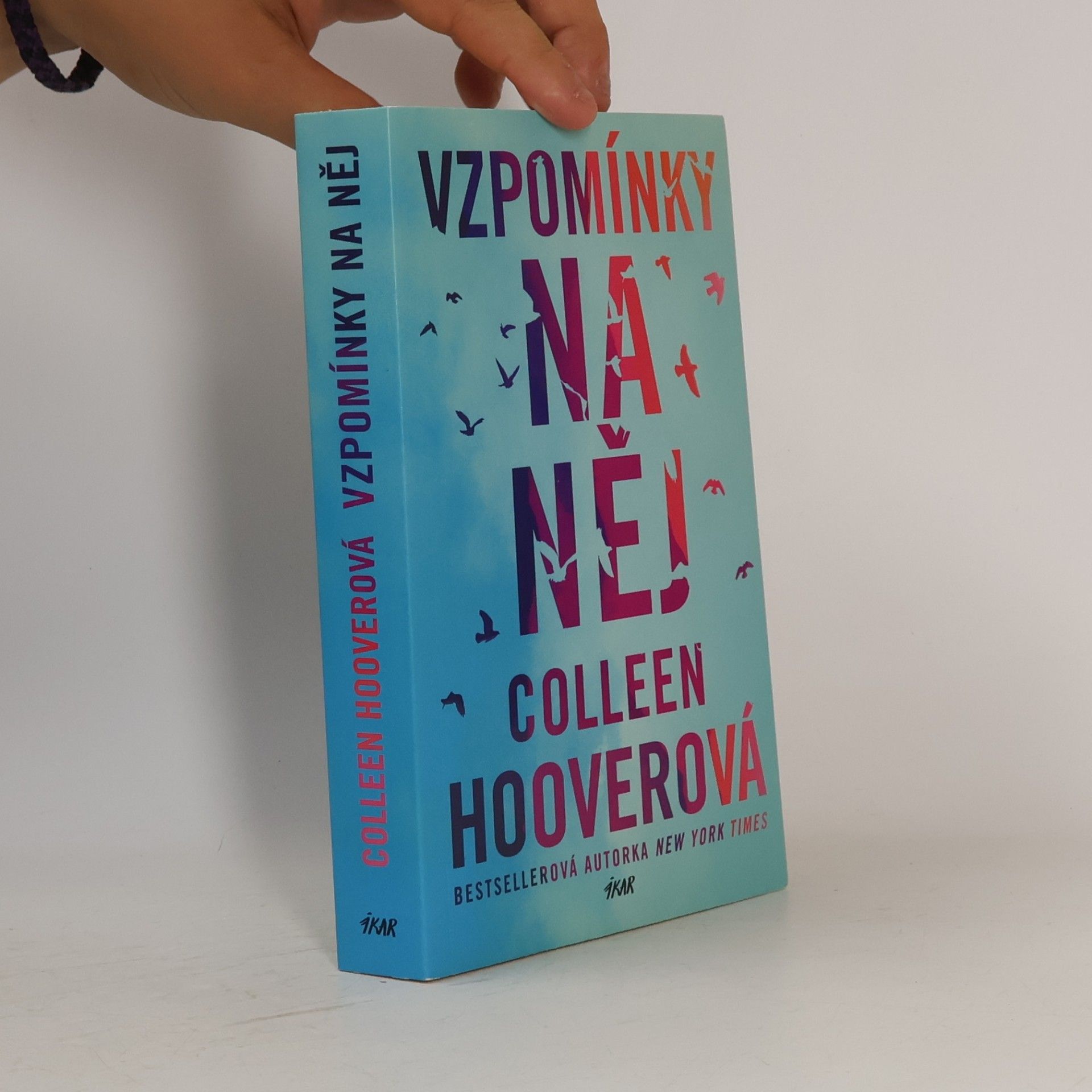 Colleen Hoover Vzpomínky na něj