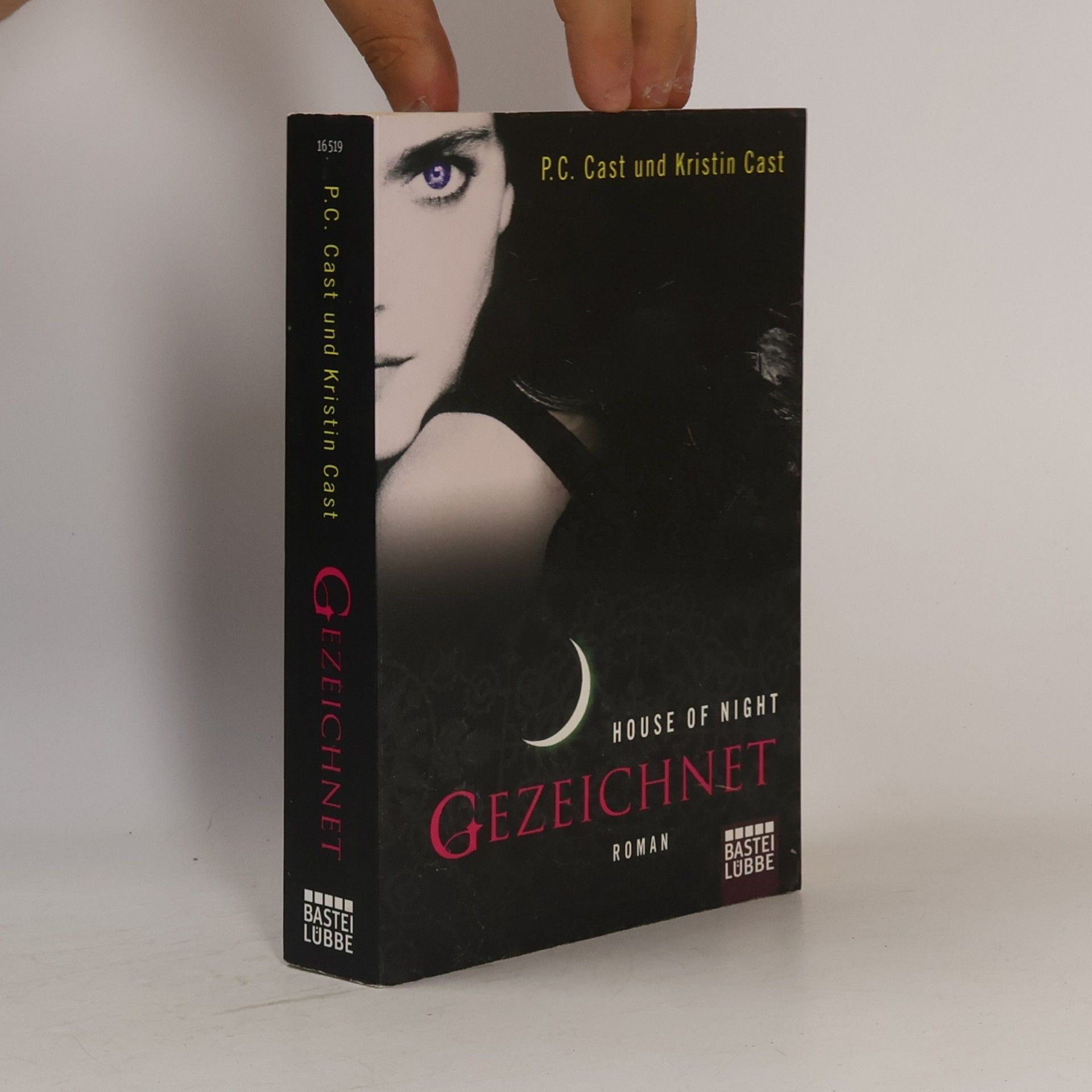 Phyllis Christine Cast Gezeichnet