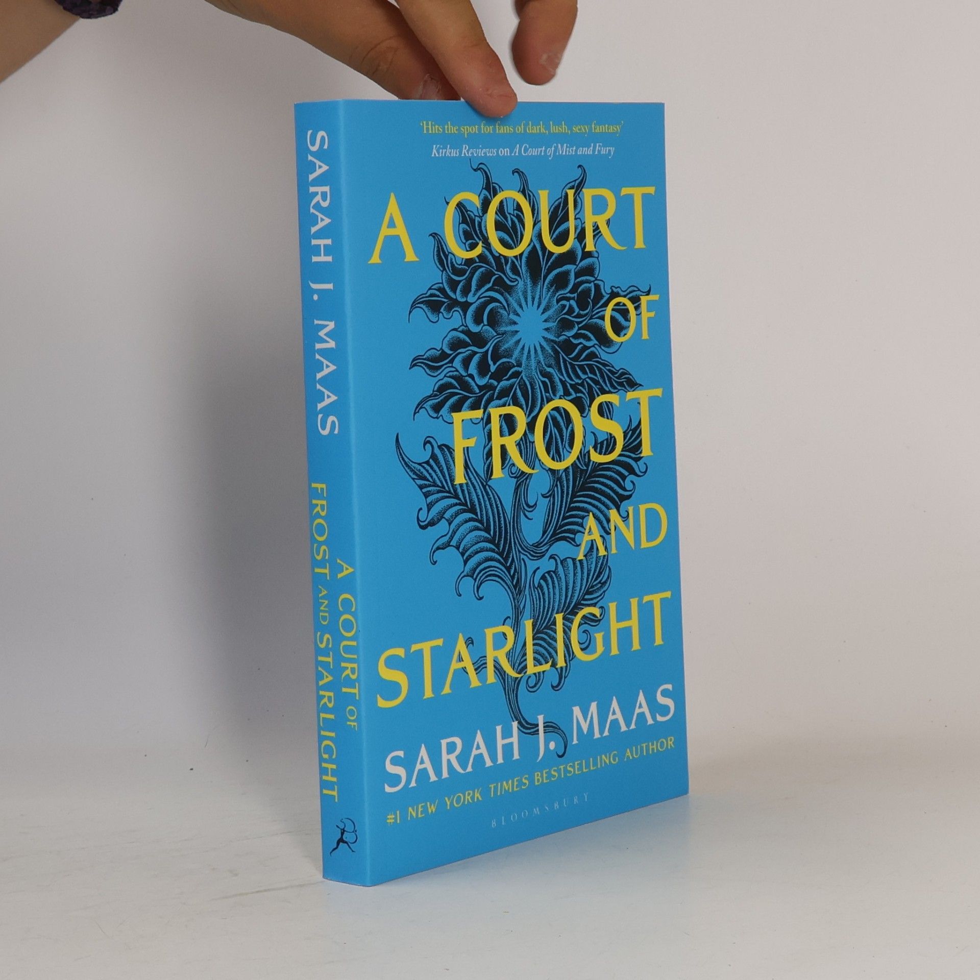 Sarah J. Maas A Court of Frost and Starlight