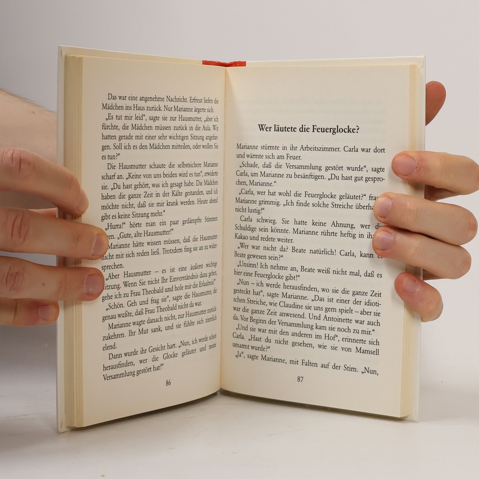 Enid Blyton Fröhliche Tage für Hanni und Nanni