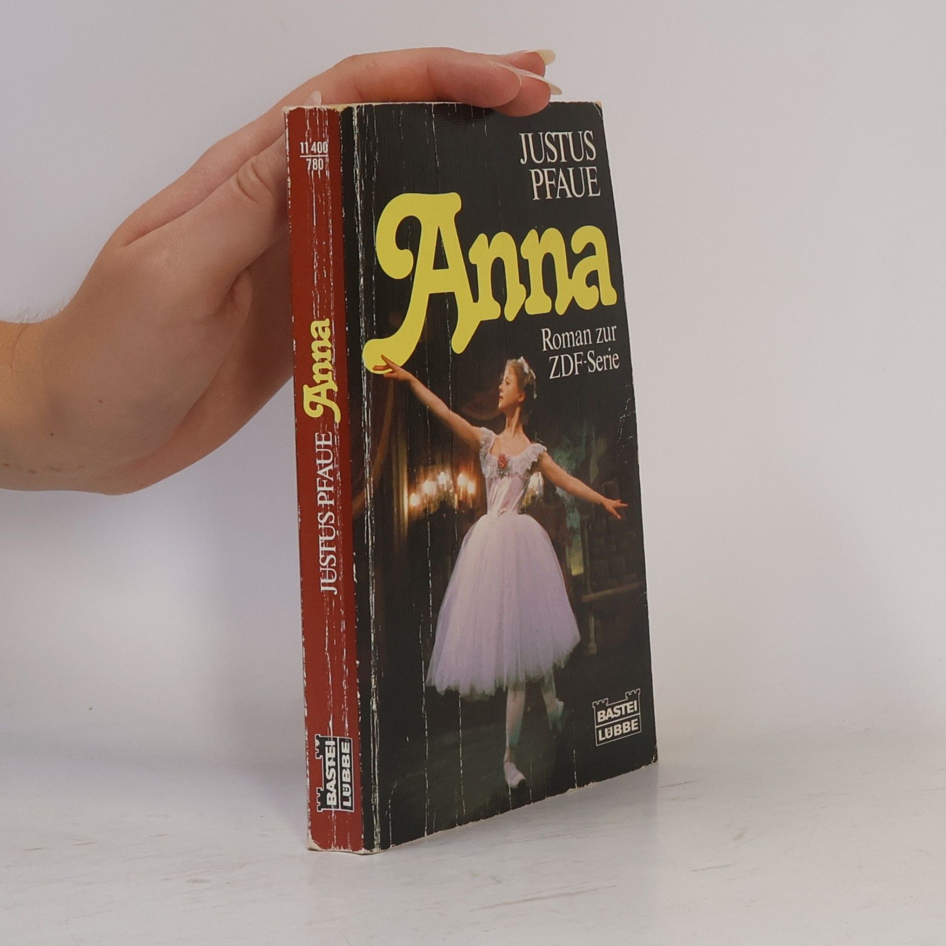 Justus Pfaue Anna