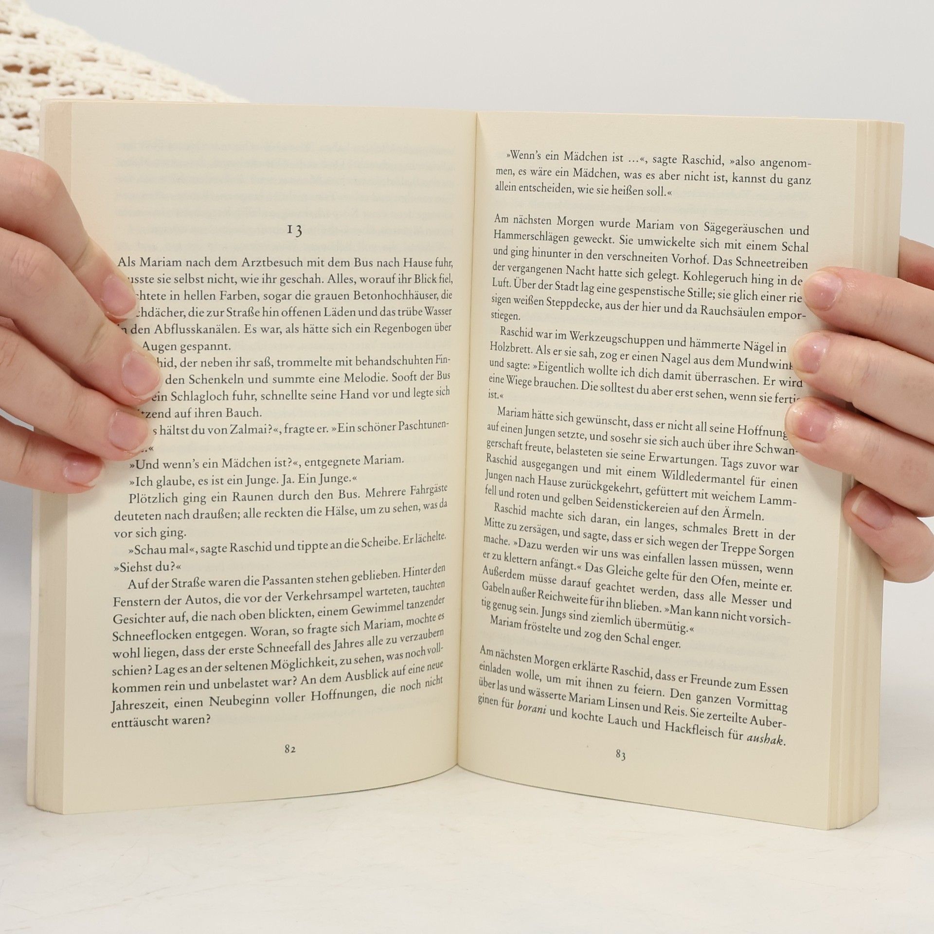 Khaled Hosseini Tausend strahlende Sonnen : Roman