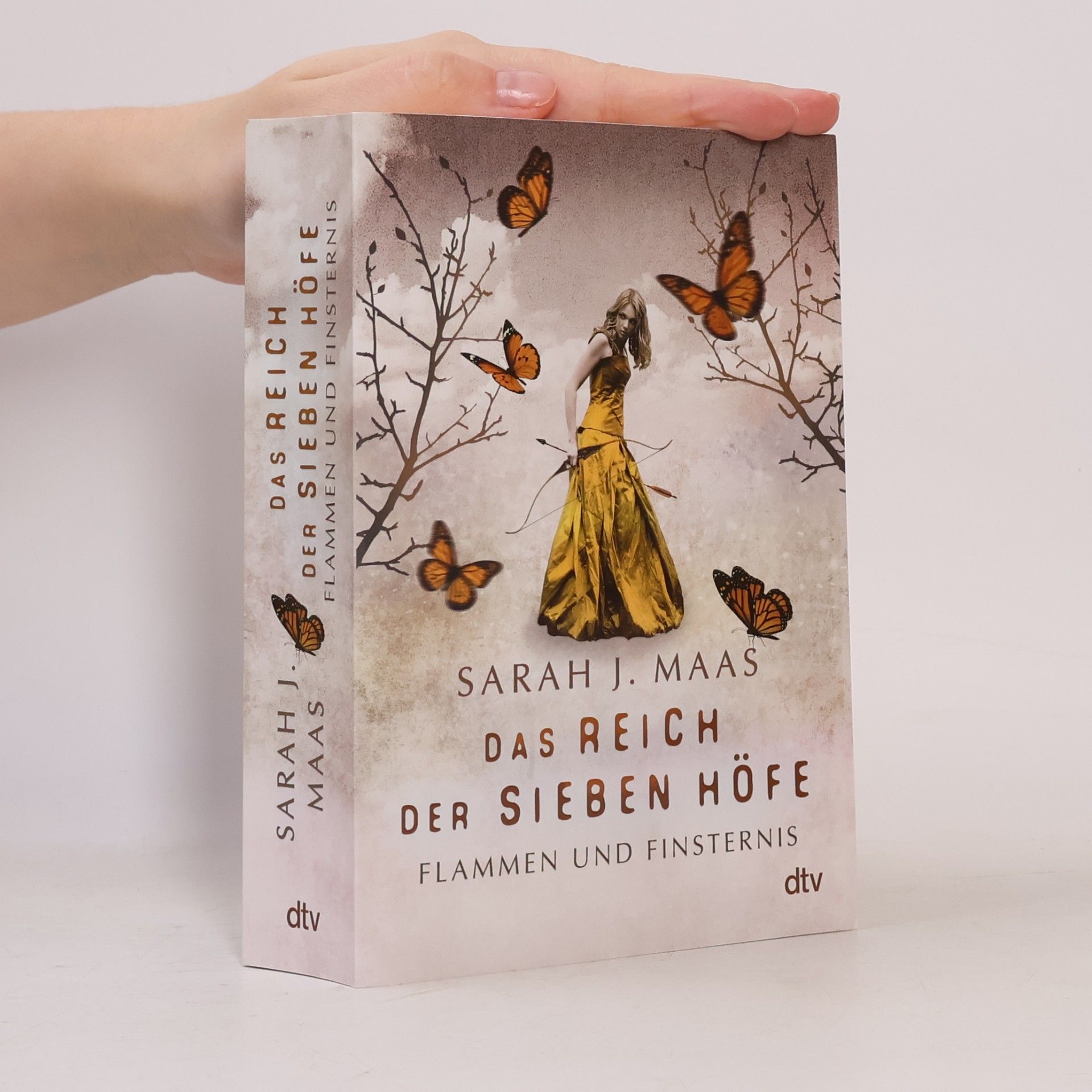 Sarah J. Maas Das Reich der Sieben Höfe. Flammen und Finsternis