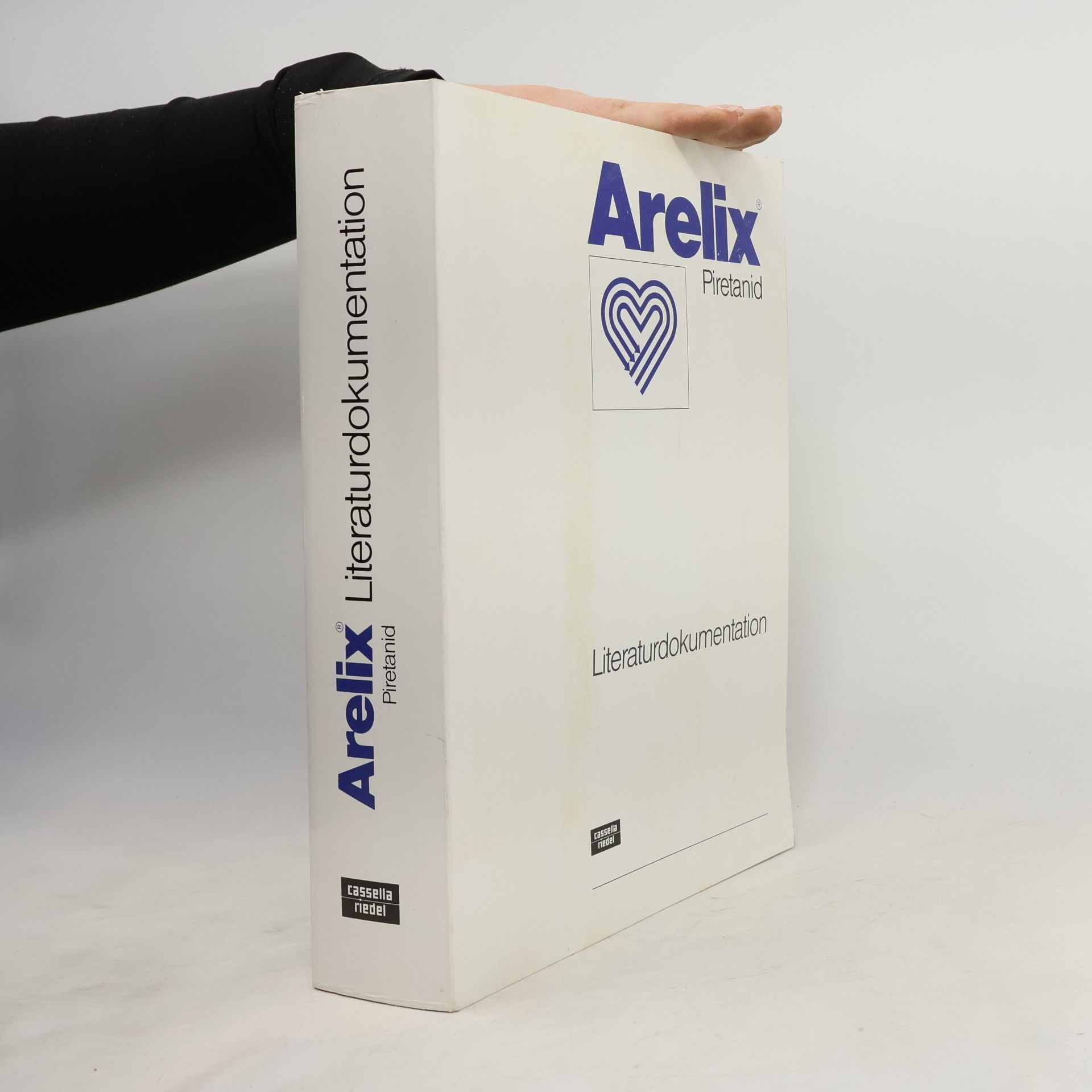 kolektiv Arelix - Piretanid