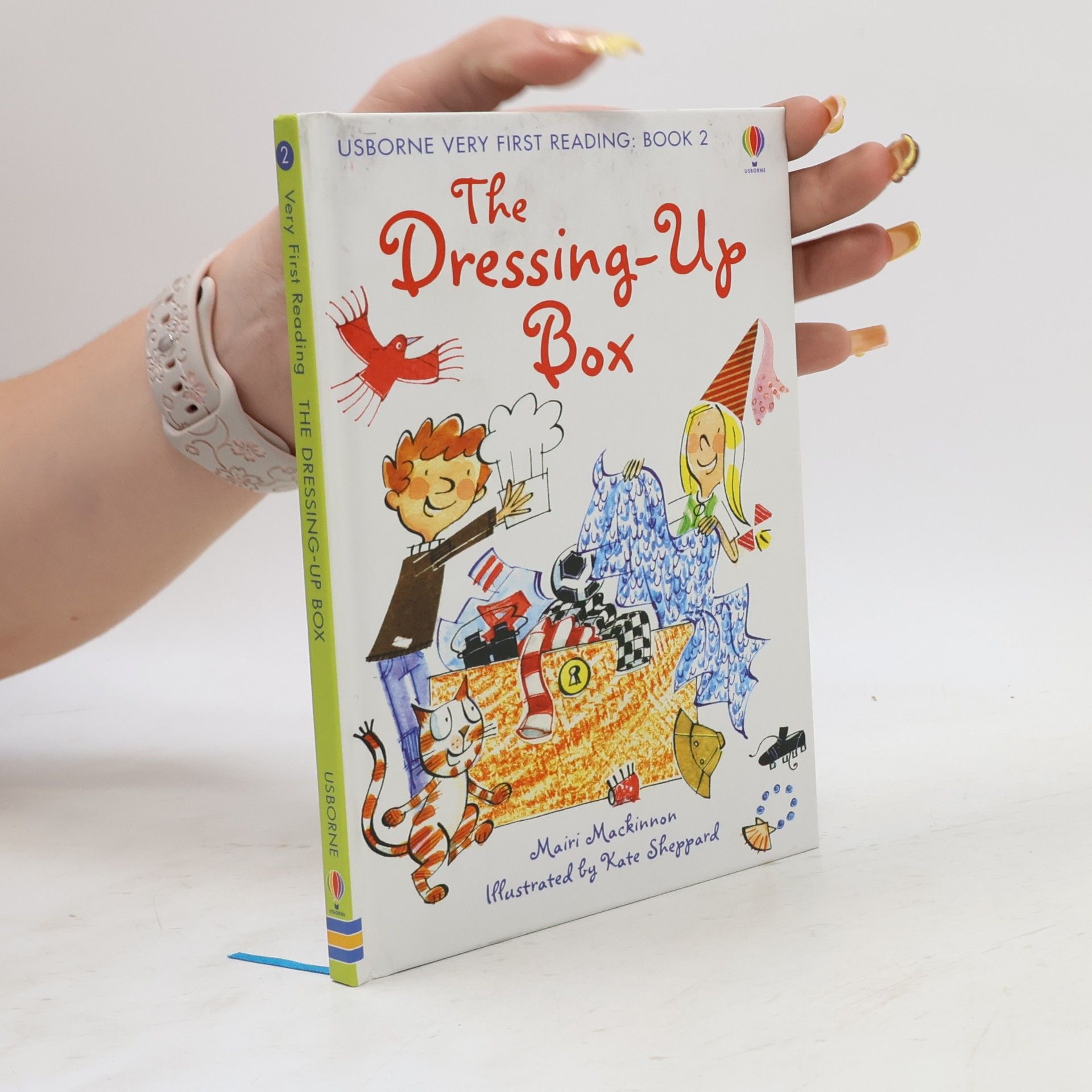 Mairi Mackinnon Usborne Very First Reading - 2: The Dressing Up Box