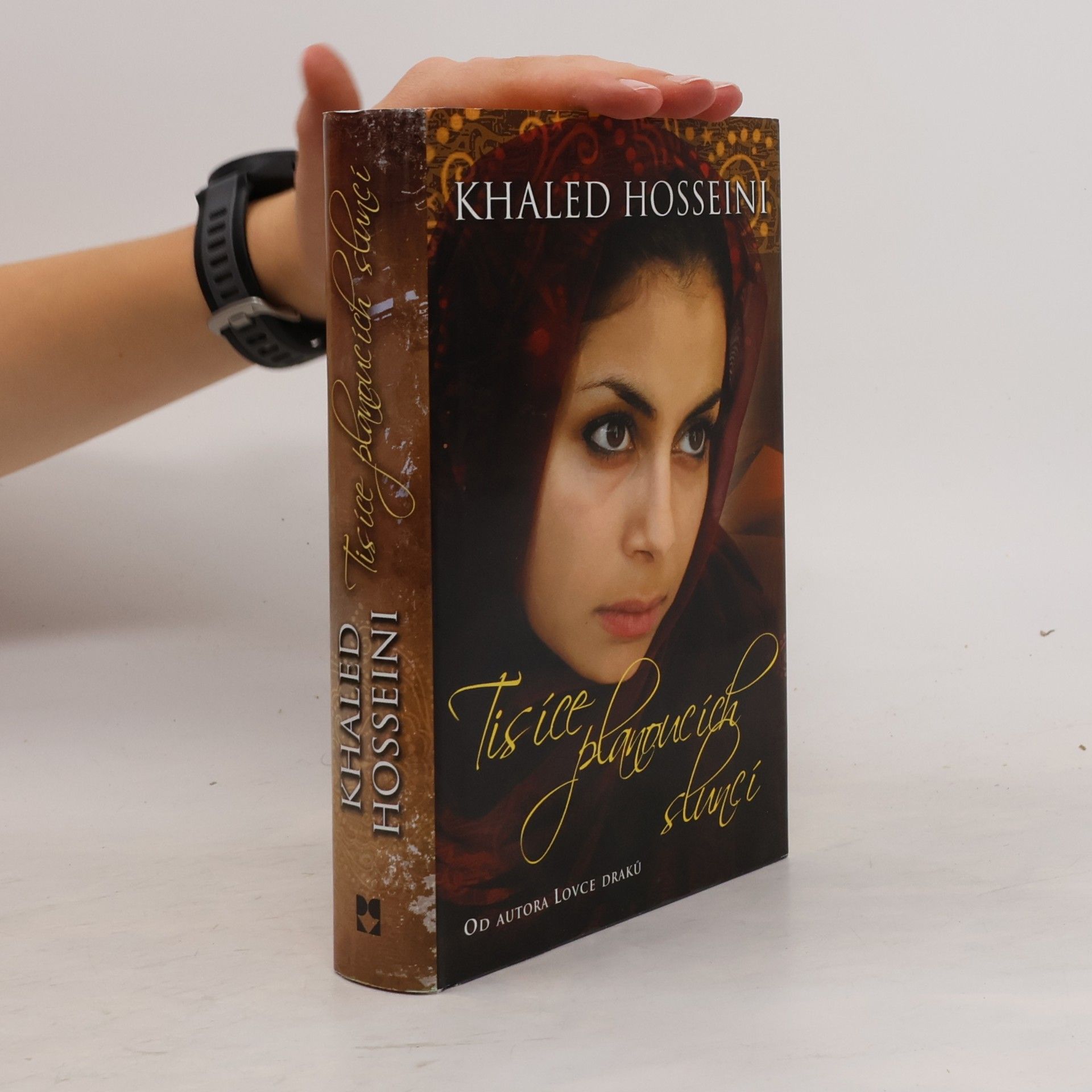 Khaled Hosseini Tisíce planoucích sluncí