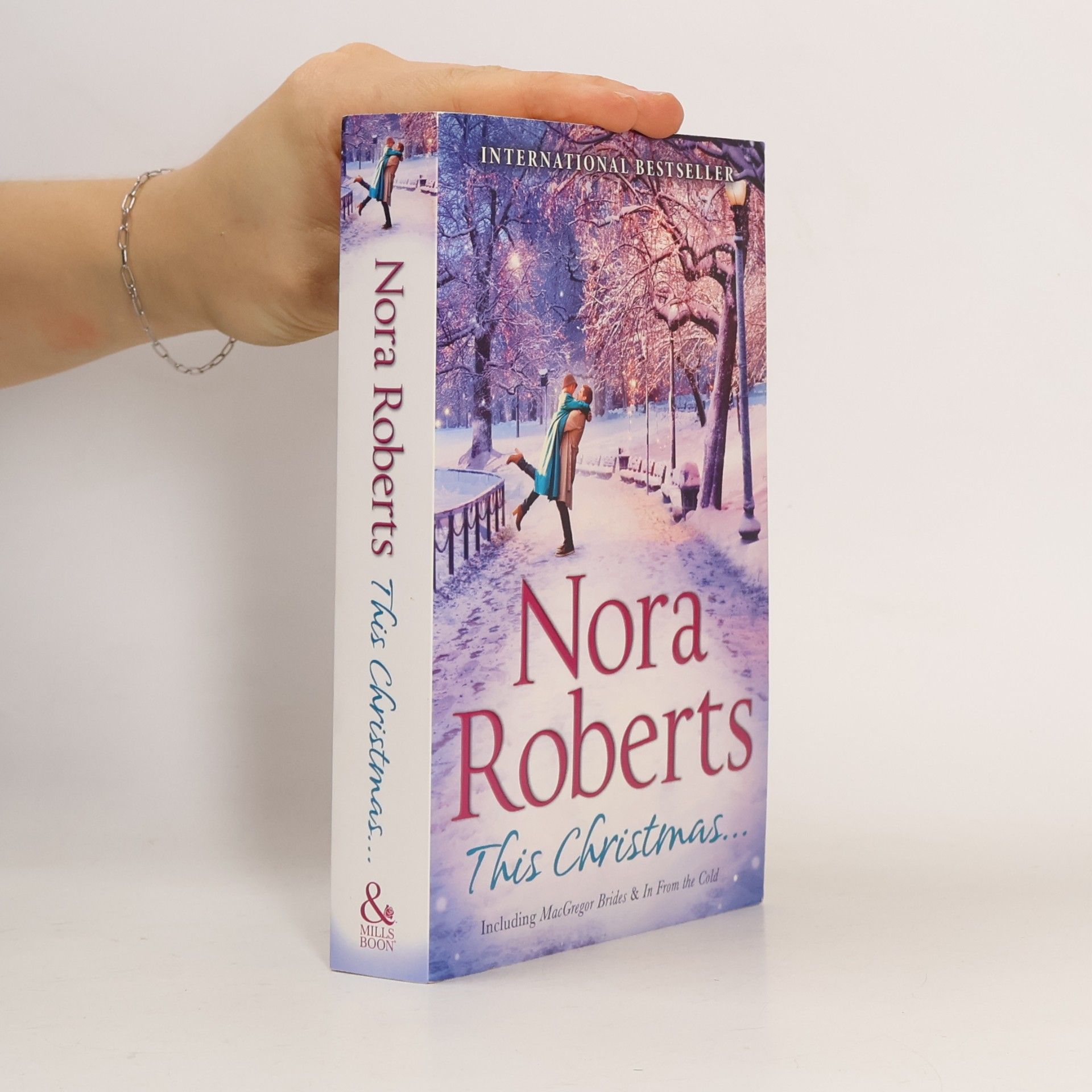 Nora Roberts This Christmas...