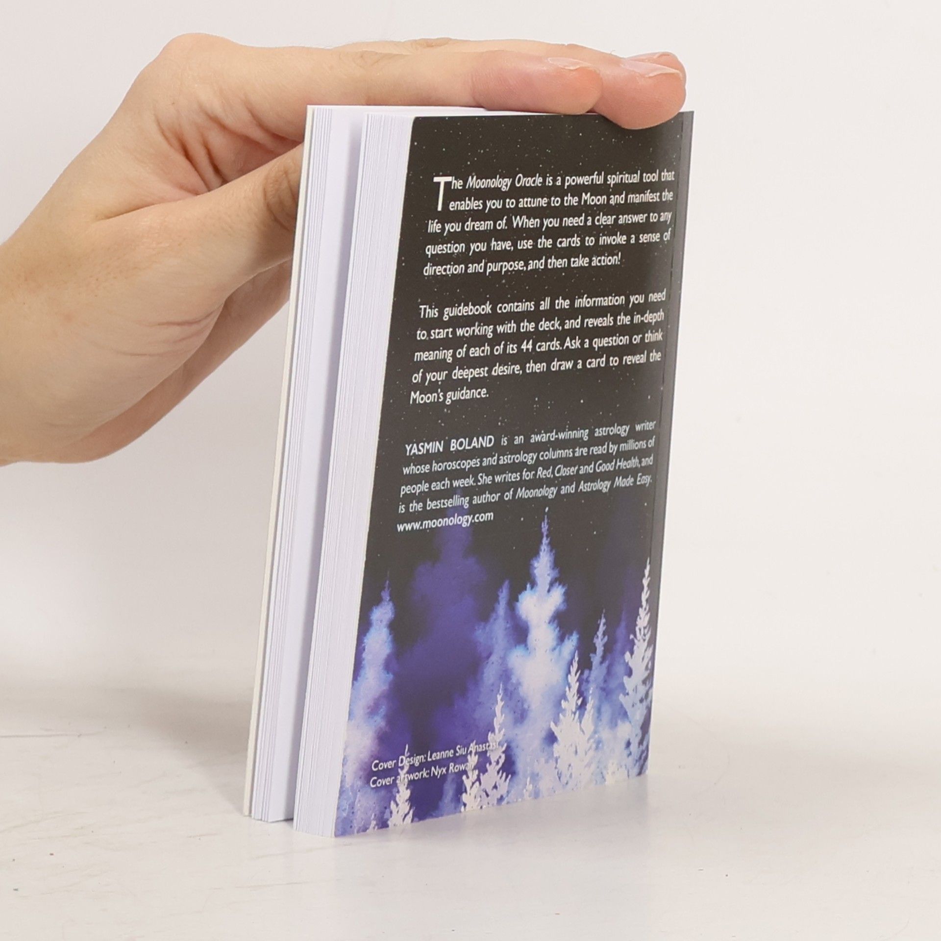 Yasmin Boland Moonology Oracle Cards