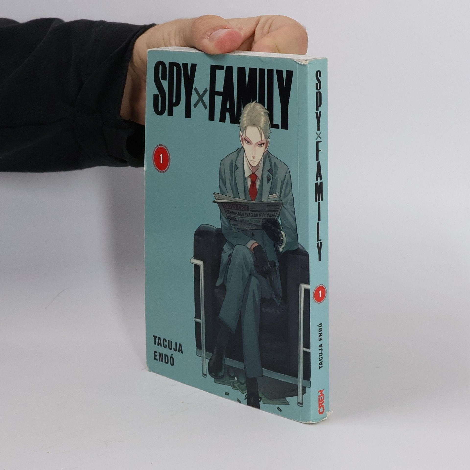 Tacuja Endó Spy x Family 1