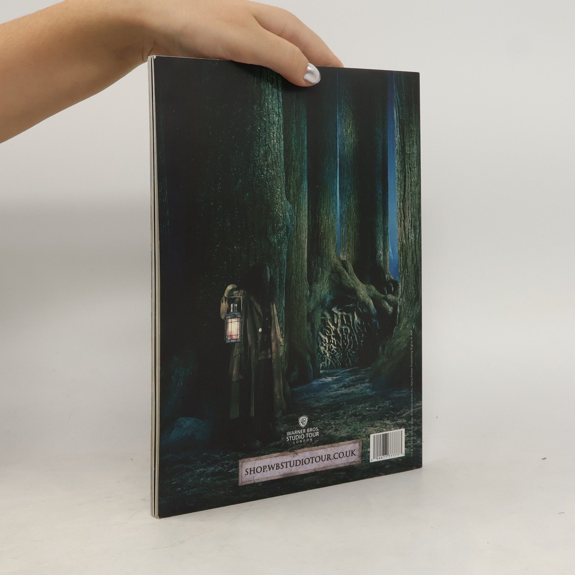 Autores varios The Making of Harry Potter. The Official Guide