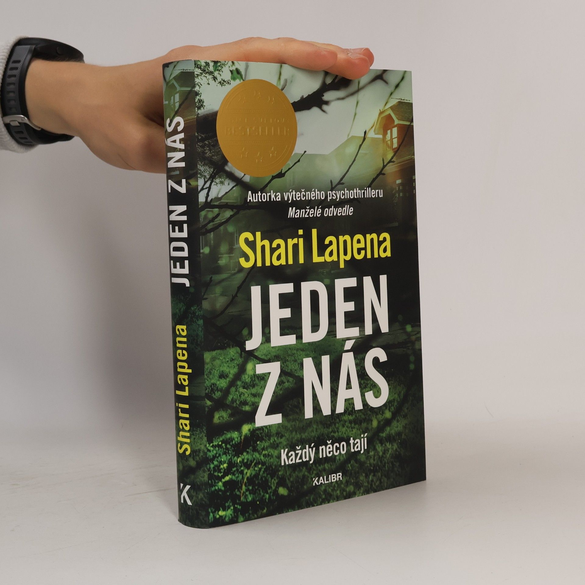 Shari Lapena Jeden z nás