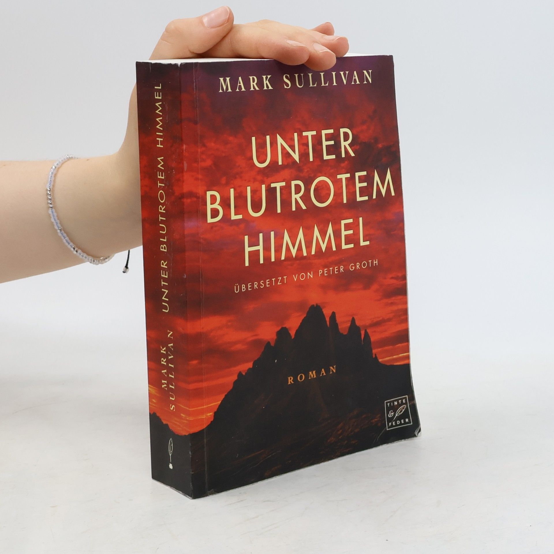 Mark T. Sullivan Unter blutrotem Himmel