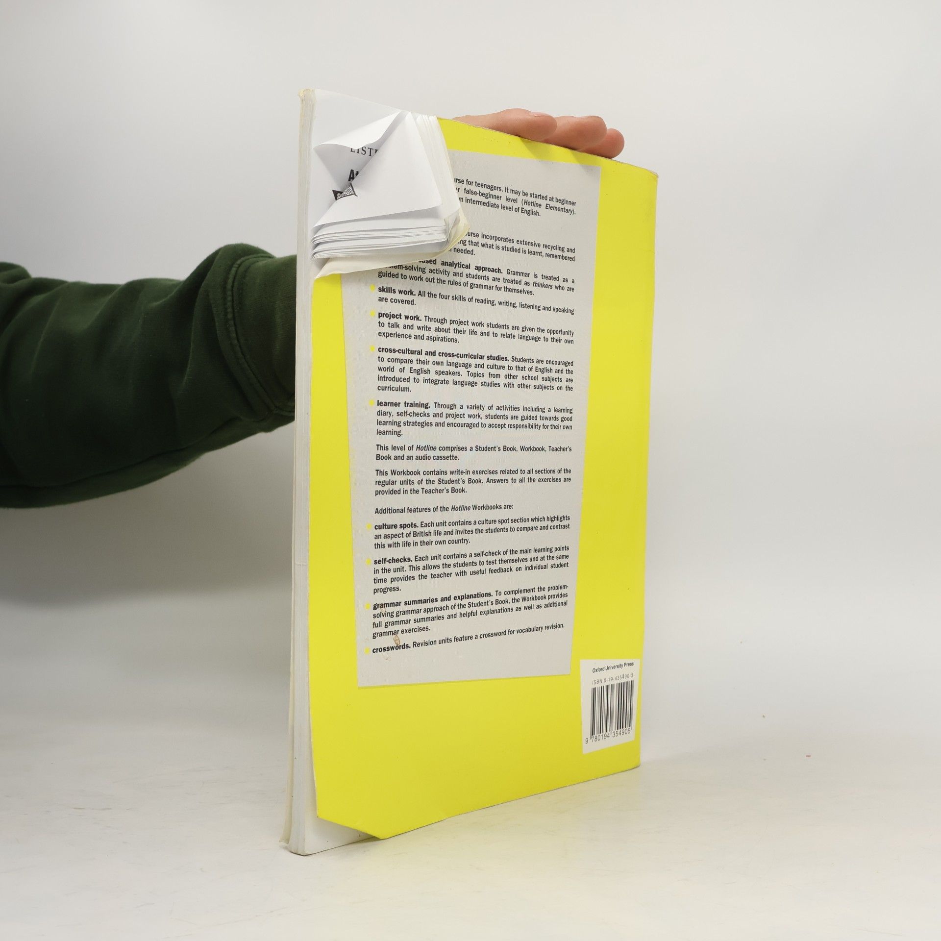 Tom Hutchinson Hotline Pre-intermediate. Workbook