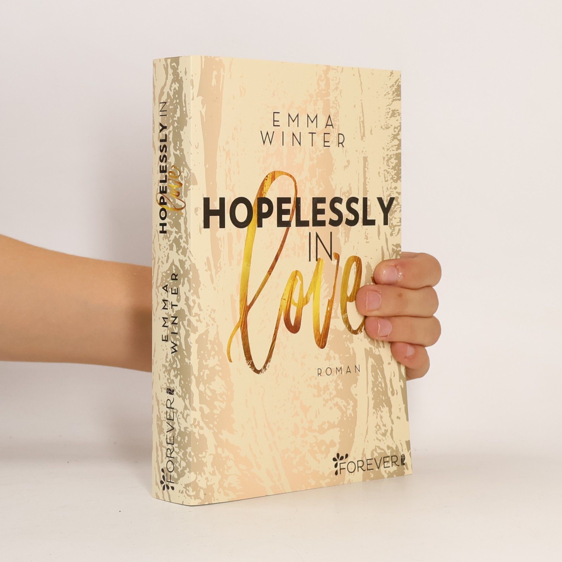 Emma Winter Hopelessly in Love