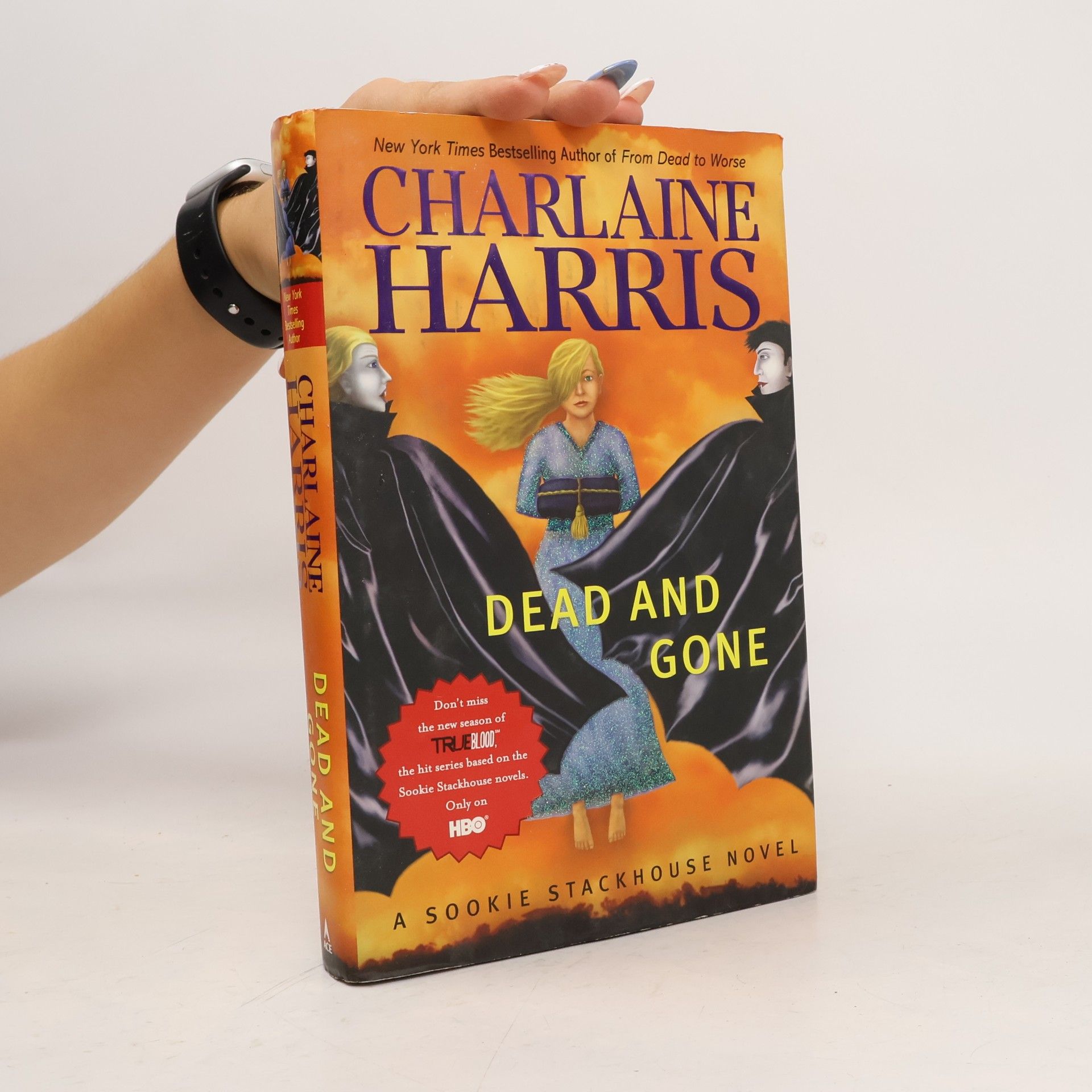 Charlaine Harris Dead and Gone