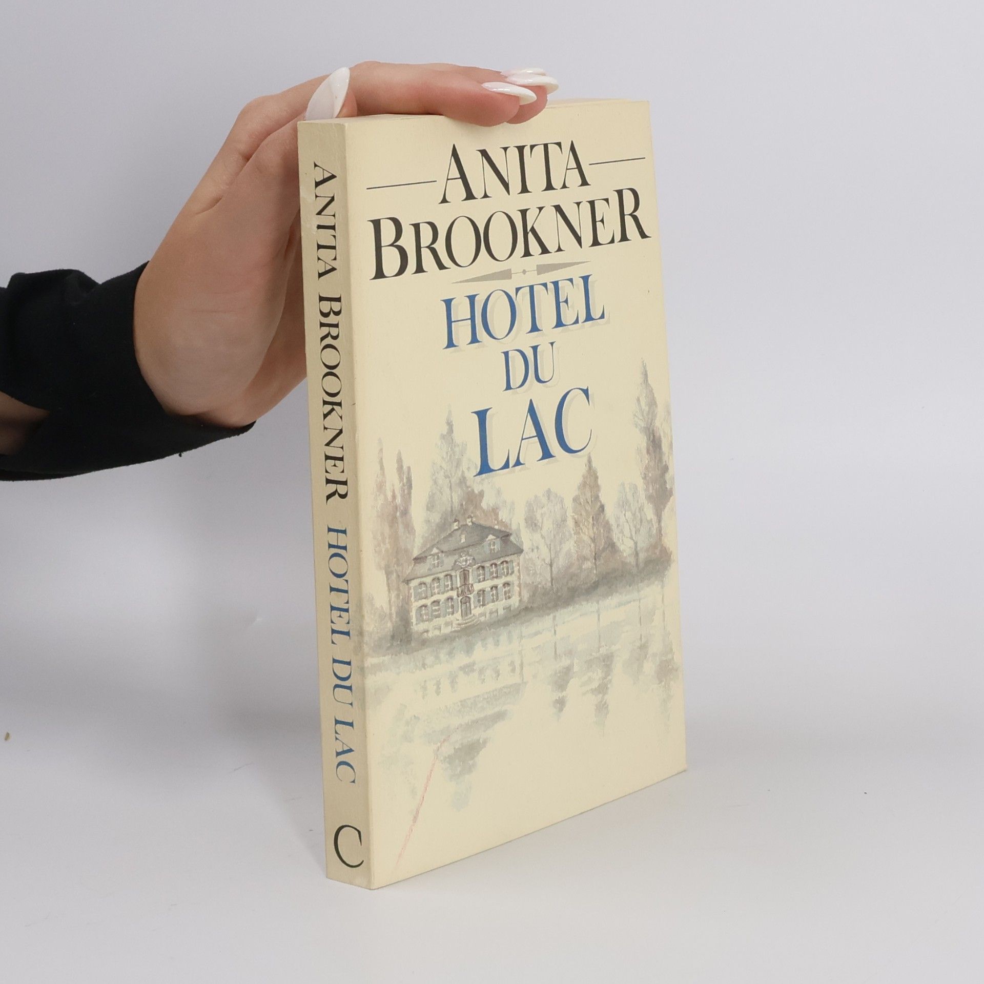Eva Wolff Hotel du Lac