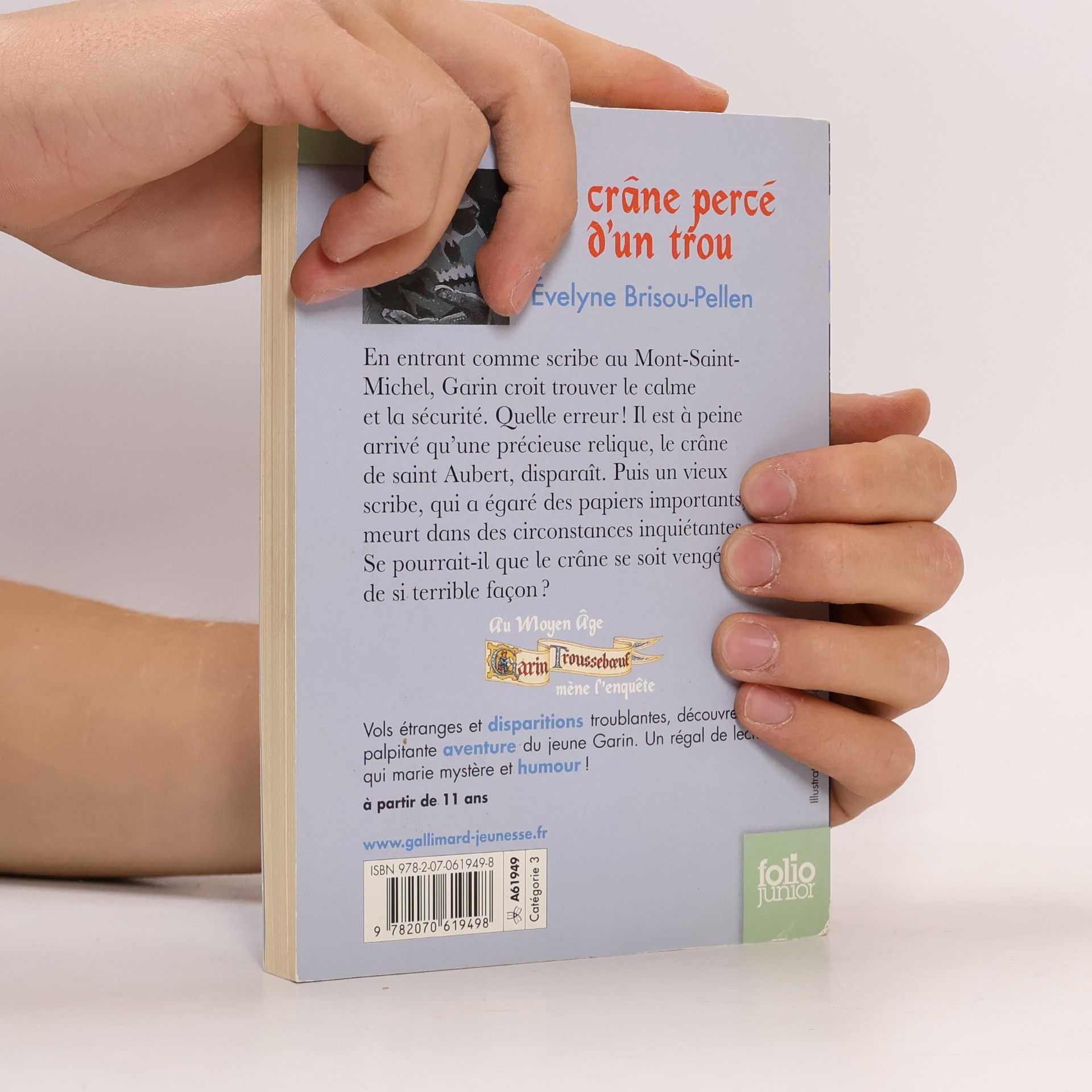 E. Brisou-Pellen Le crâne percé d'un trou