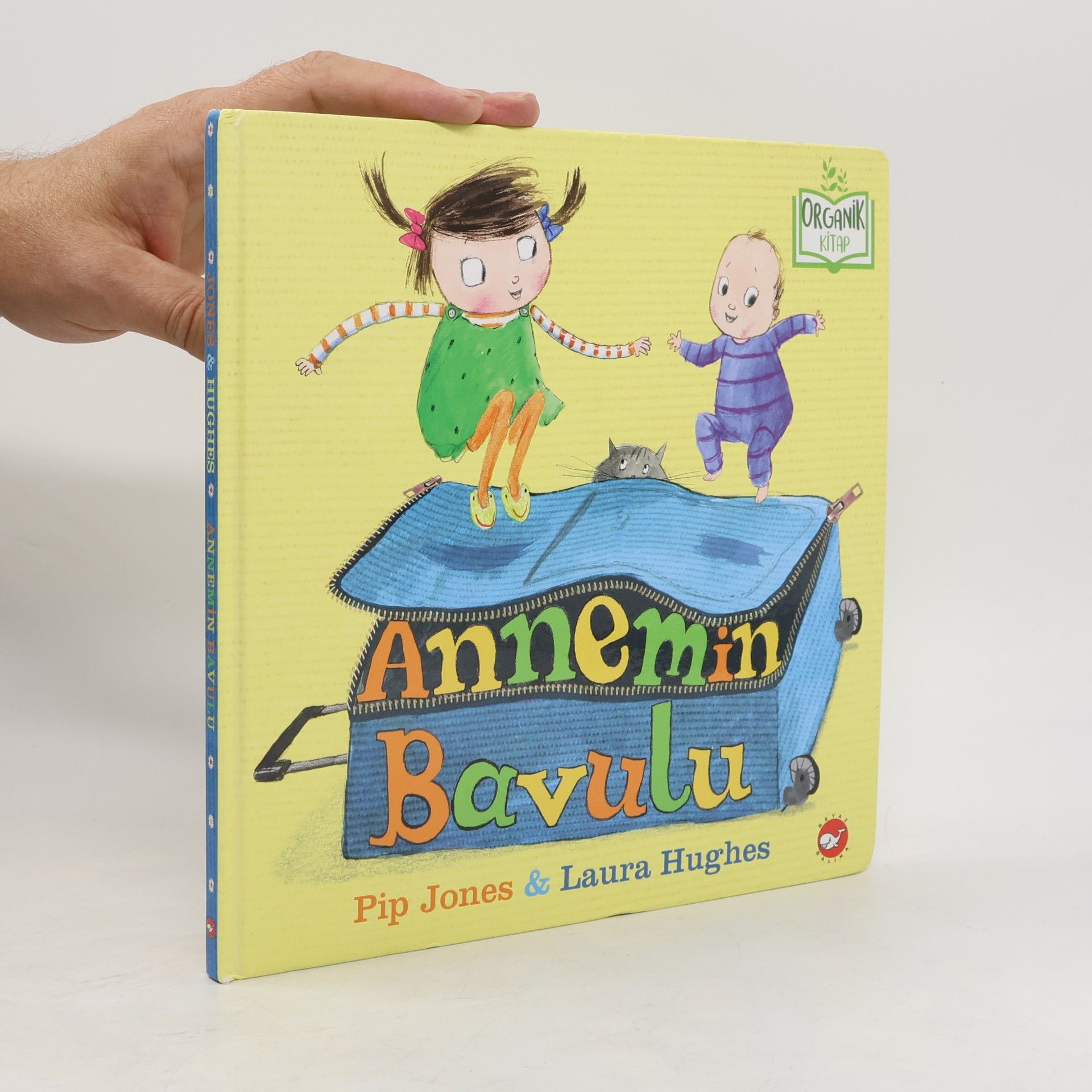 Pip Jones Annemin Bavulu: Ciltli
