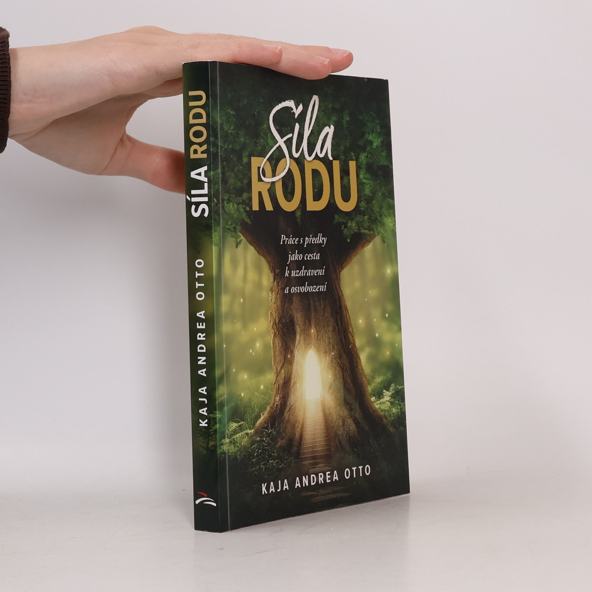 Marina Wagnerova Síla rodu : práce s předky jako cesta k uzdravení a osvobození