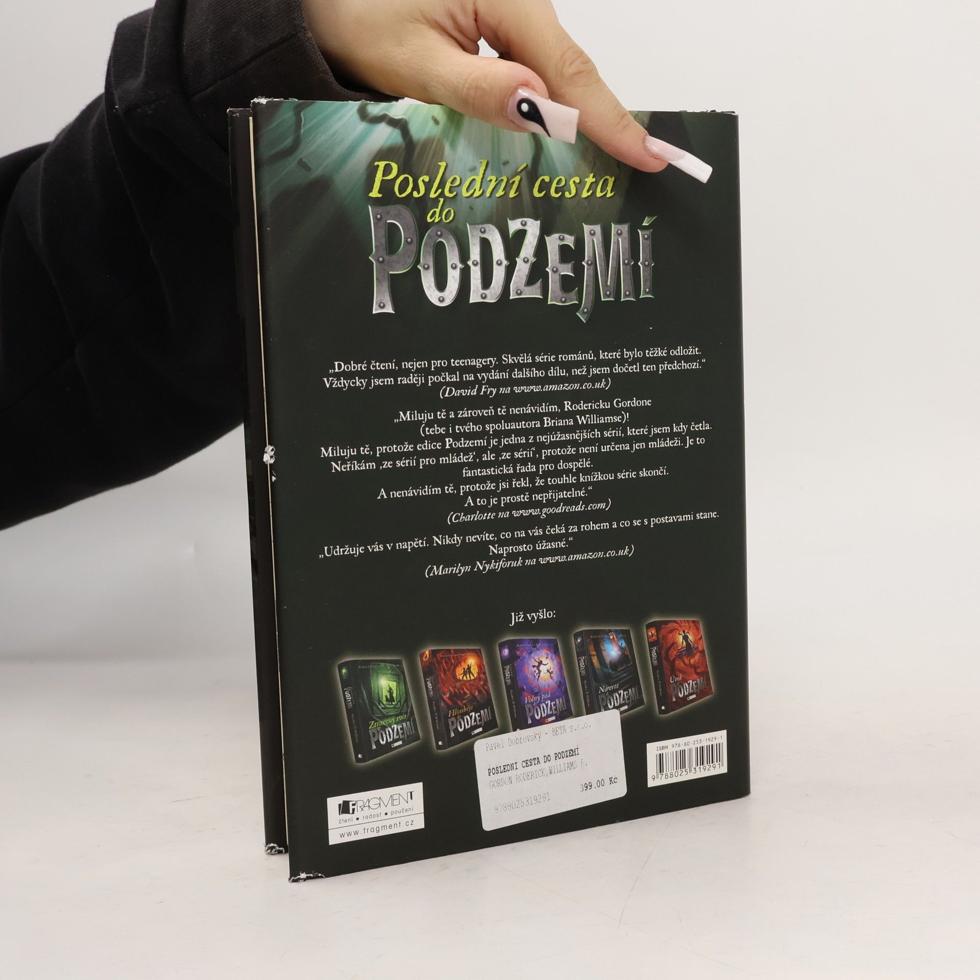 Roderick Gordon Poslední cesta do podzemí