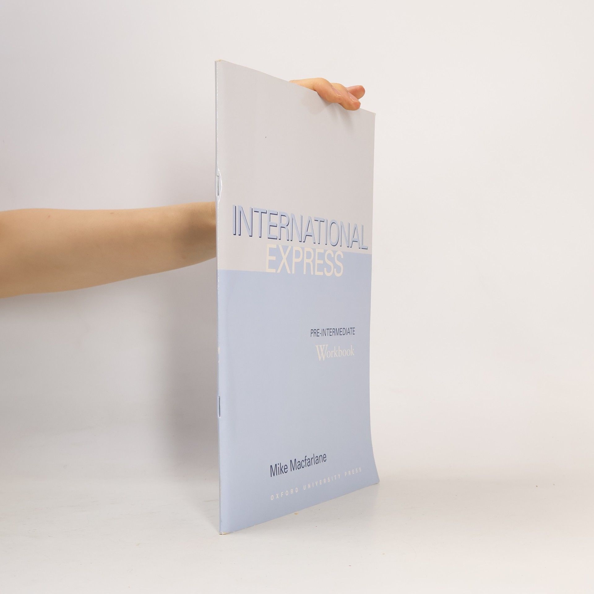 Mike Macfarlane International express pre-intermediate : workbook