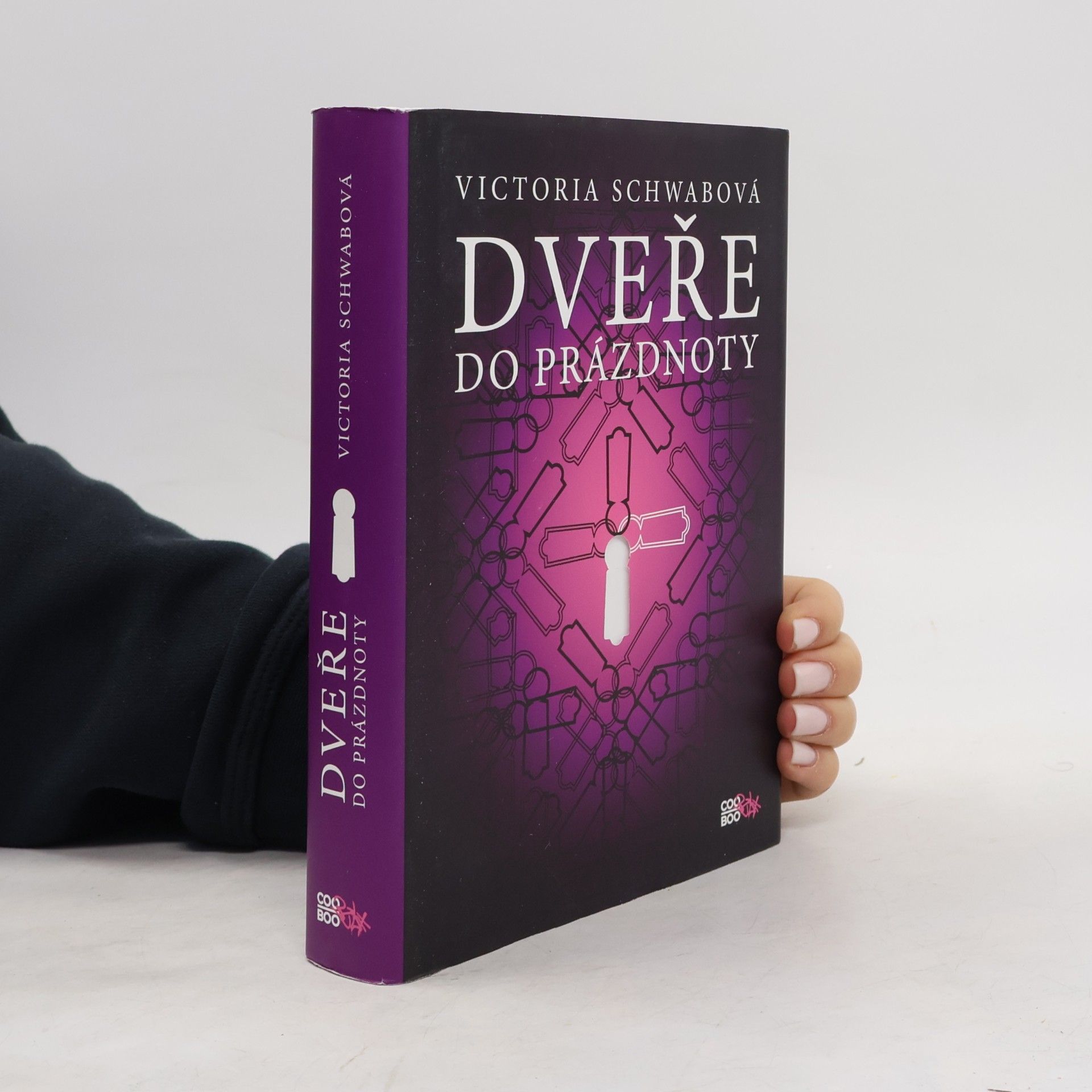 Victoria Schwab Dveře do prázdnoty